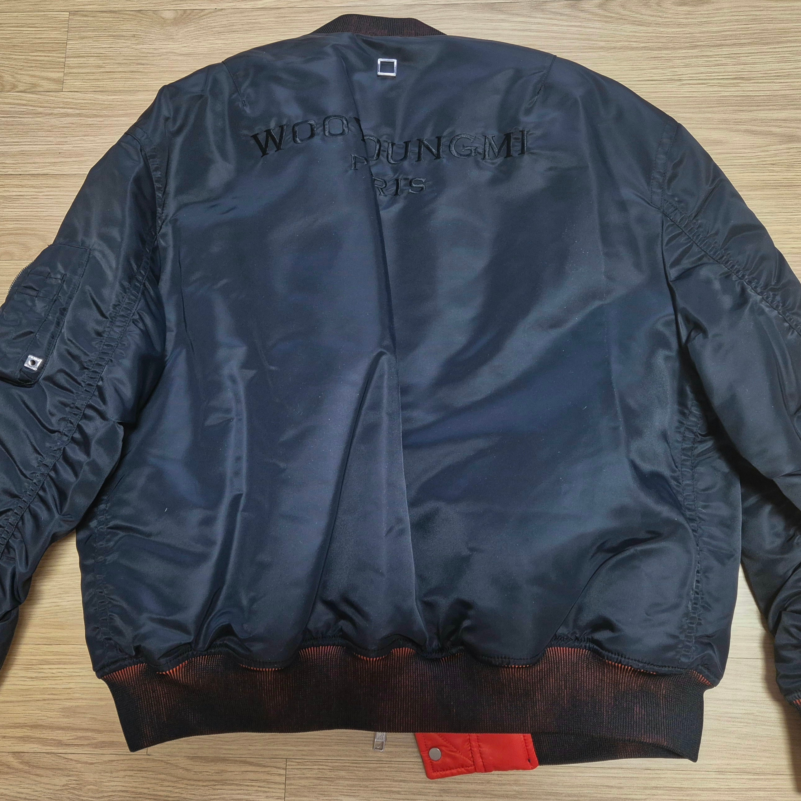 Wooyoungmi Back Logo MA-1 Black - 24FW 착용 스타일 - 2