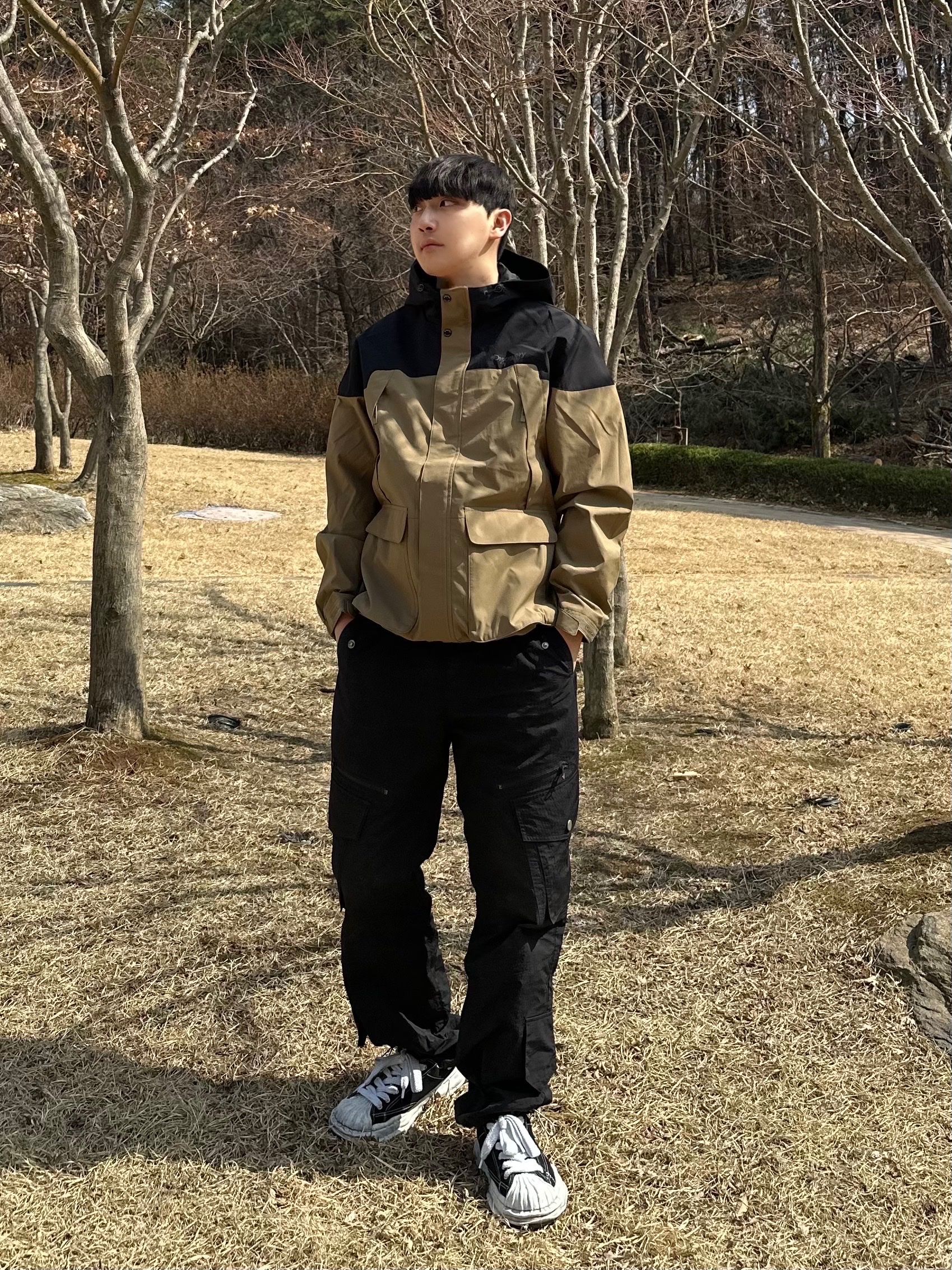 Maison Mihara Yasuhiro Peterson OG Sole Canvas Low Sneakers Black 착용 스타일 - 2