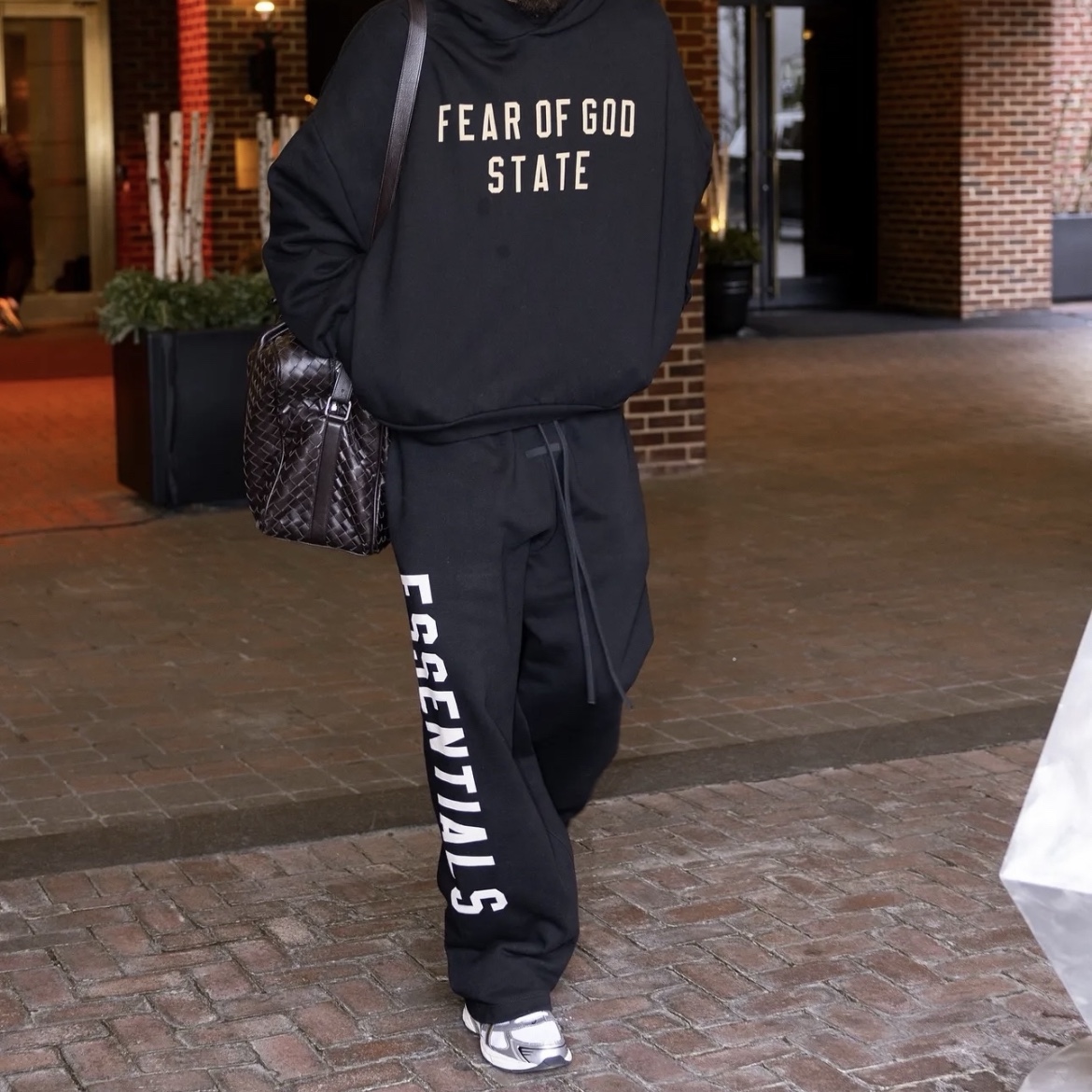Essentials Fleece Relaxed Sweatpant Black - 24FW, Essentials Fleece State Hoodie Black - 24FW 착용 스타일