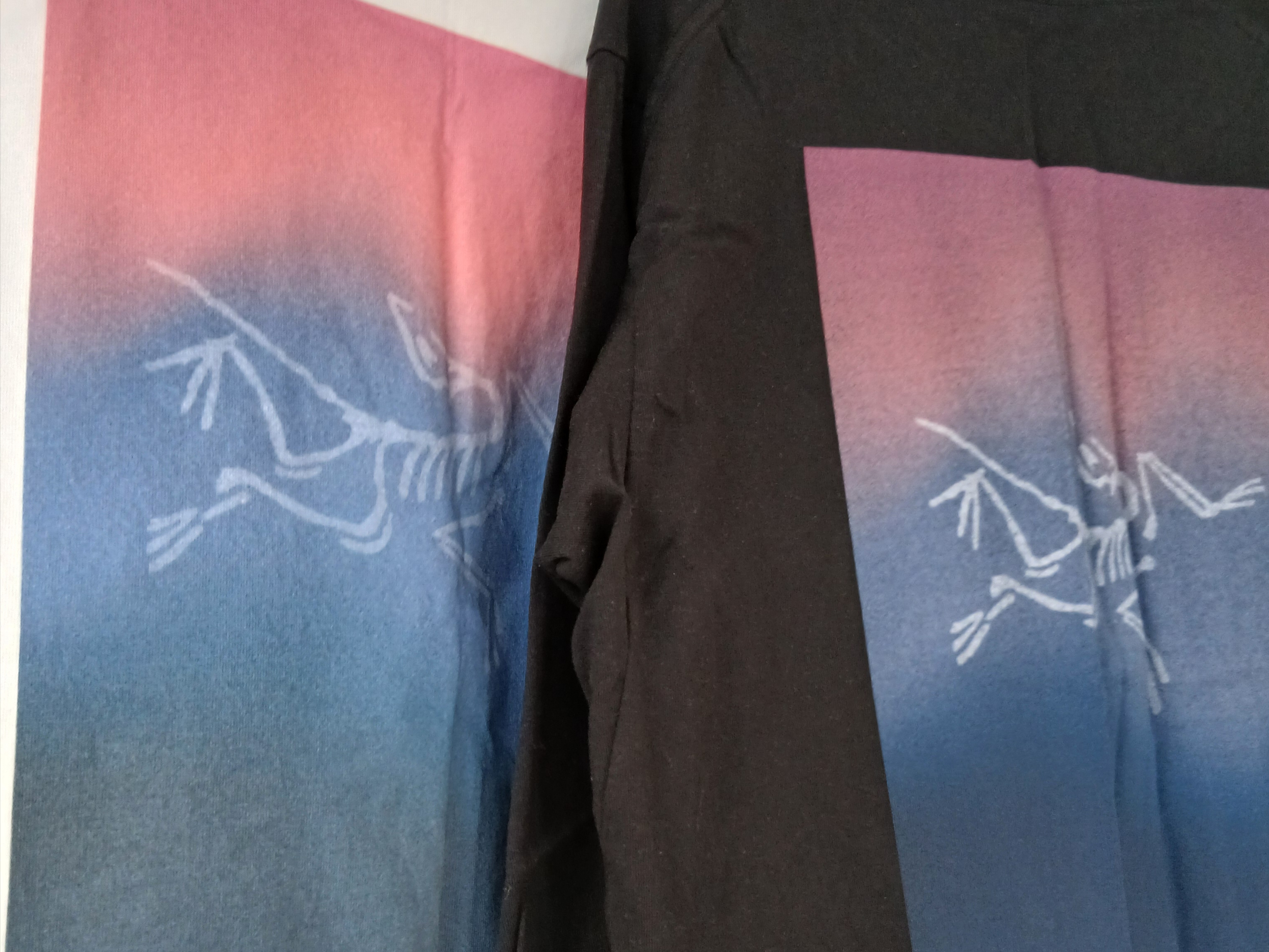 Arc'teryx Kragg Cotton Heatmap LS T-Shirt Black, Arc'teryx Kragg Cotton Heatmap LS T-Shirt White Light Multi 착용 스타일 - 4