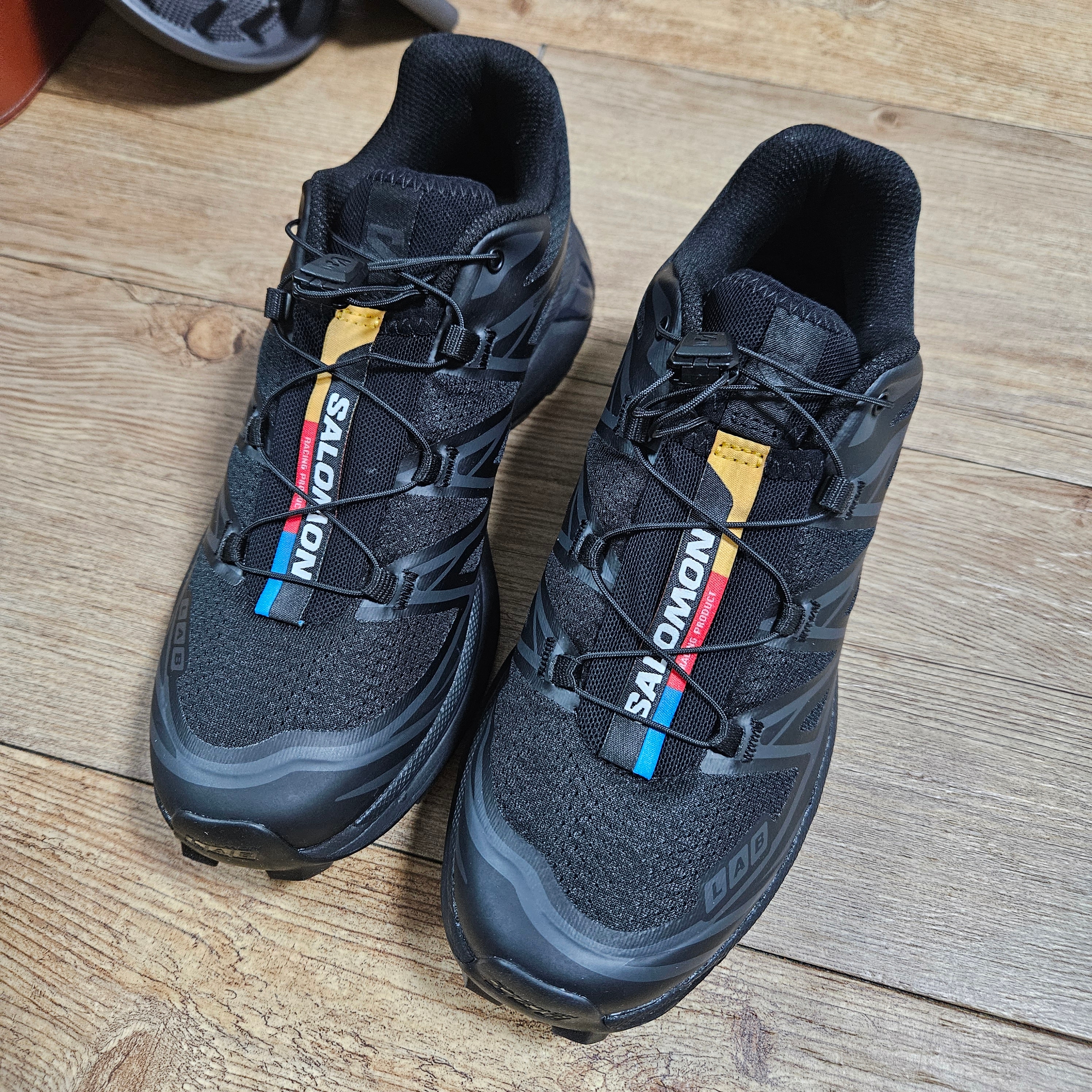 Salomon XT-6 ADV Black 착용 스타일 - 2