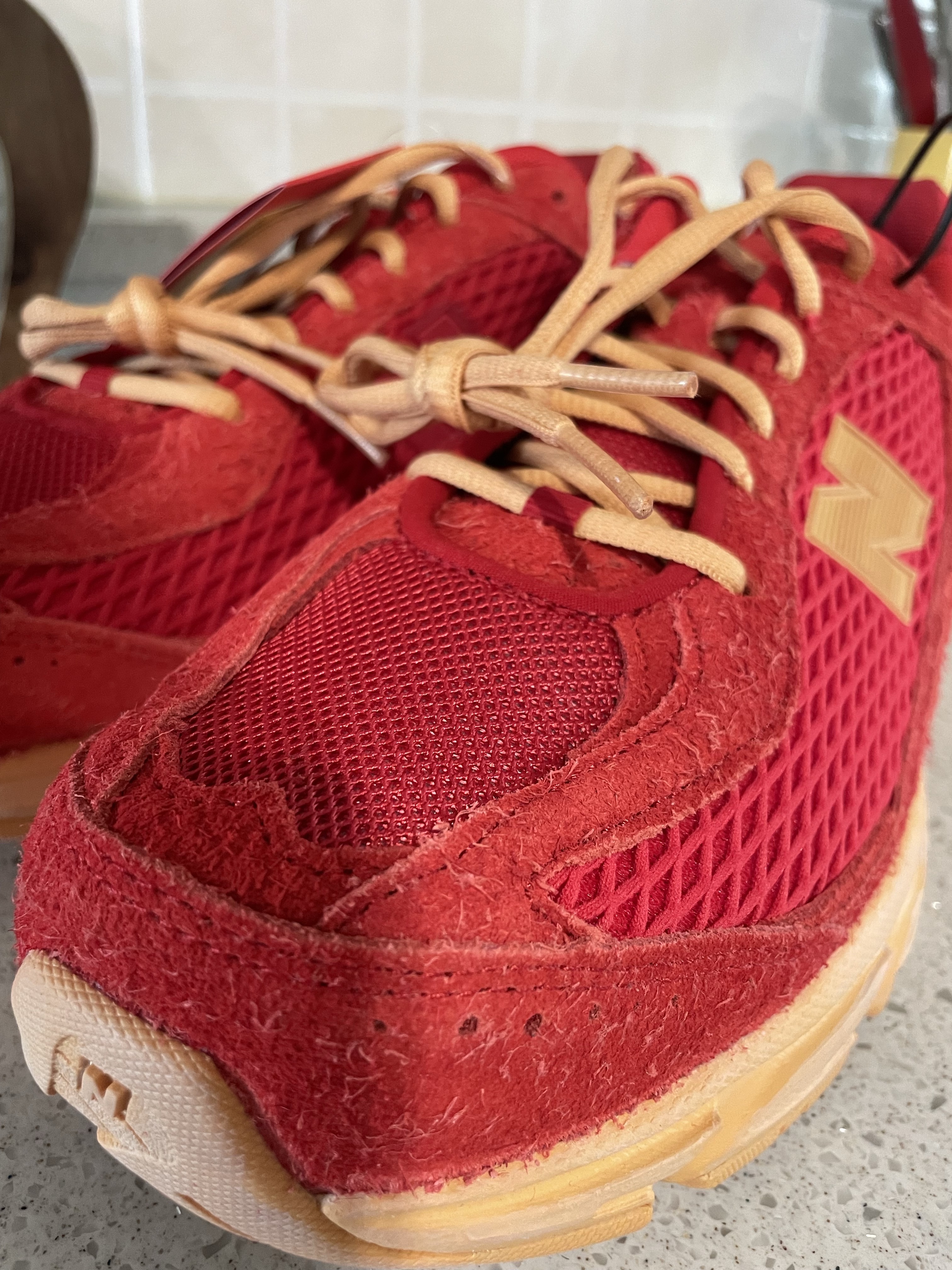 New Balance 509 Deep Red, Supreme Pigment Coated S Logo 6-Panel Red - 25SS 착용 스타일 - 2
