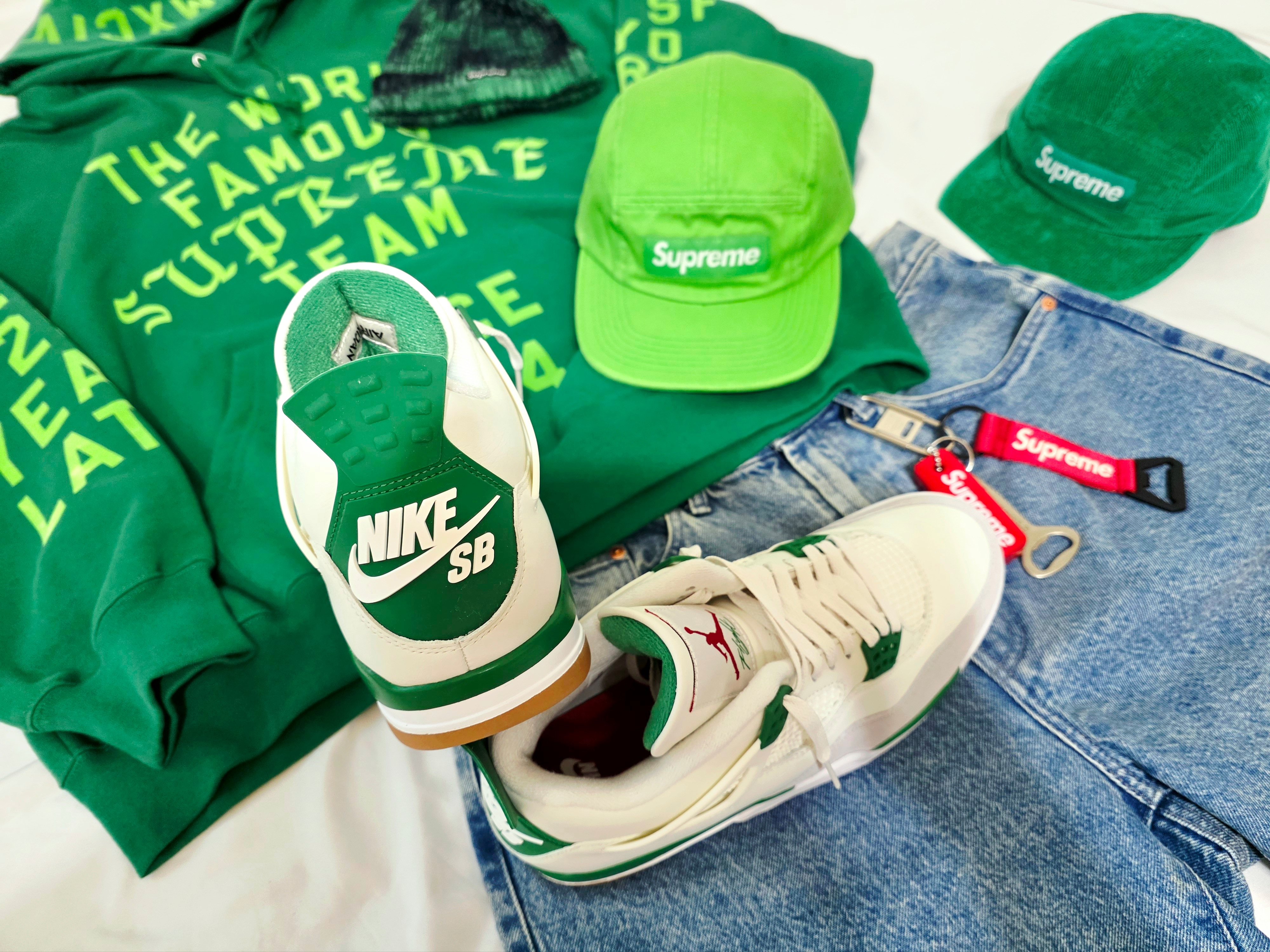 Jordan 4 x Nike SB Retro SP Pine Green, Supreme Overdyed Beanie Splatter Green - 24SS 착용 스타일 - 2