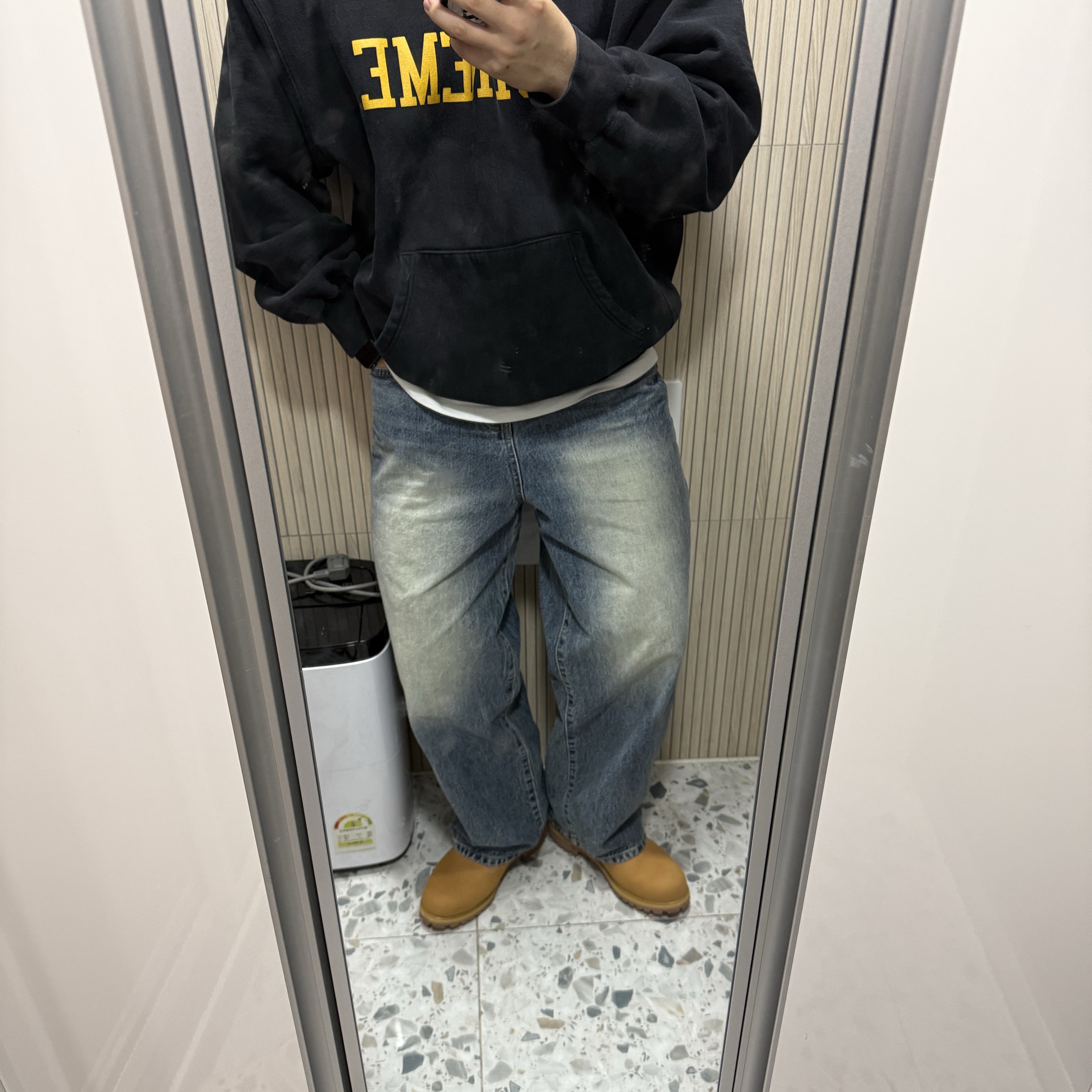 Timberland Premium 6 inch Waterproof Boot Wheat Nubuck - Wide, Supreme Varsity Hooded Sweatshirt Black - 23FW 착용 스타일