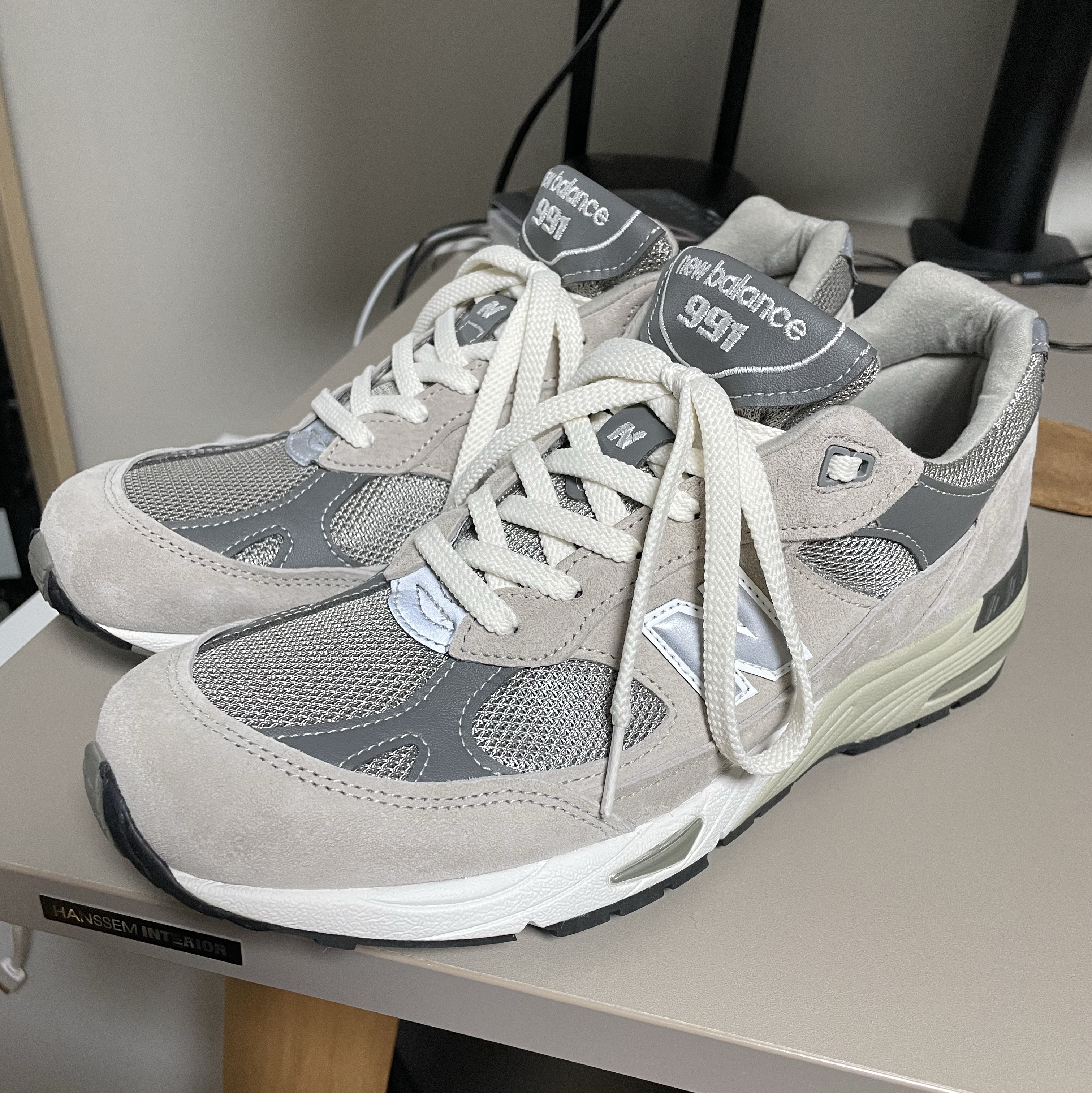New Balance 991 Made in UK Grey 착용 스타일