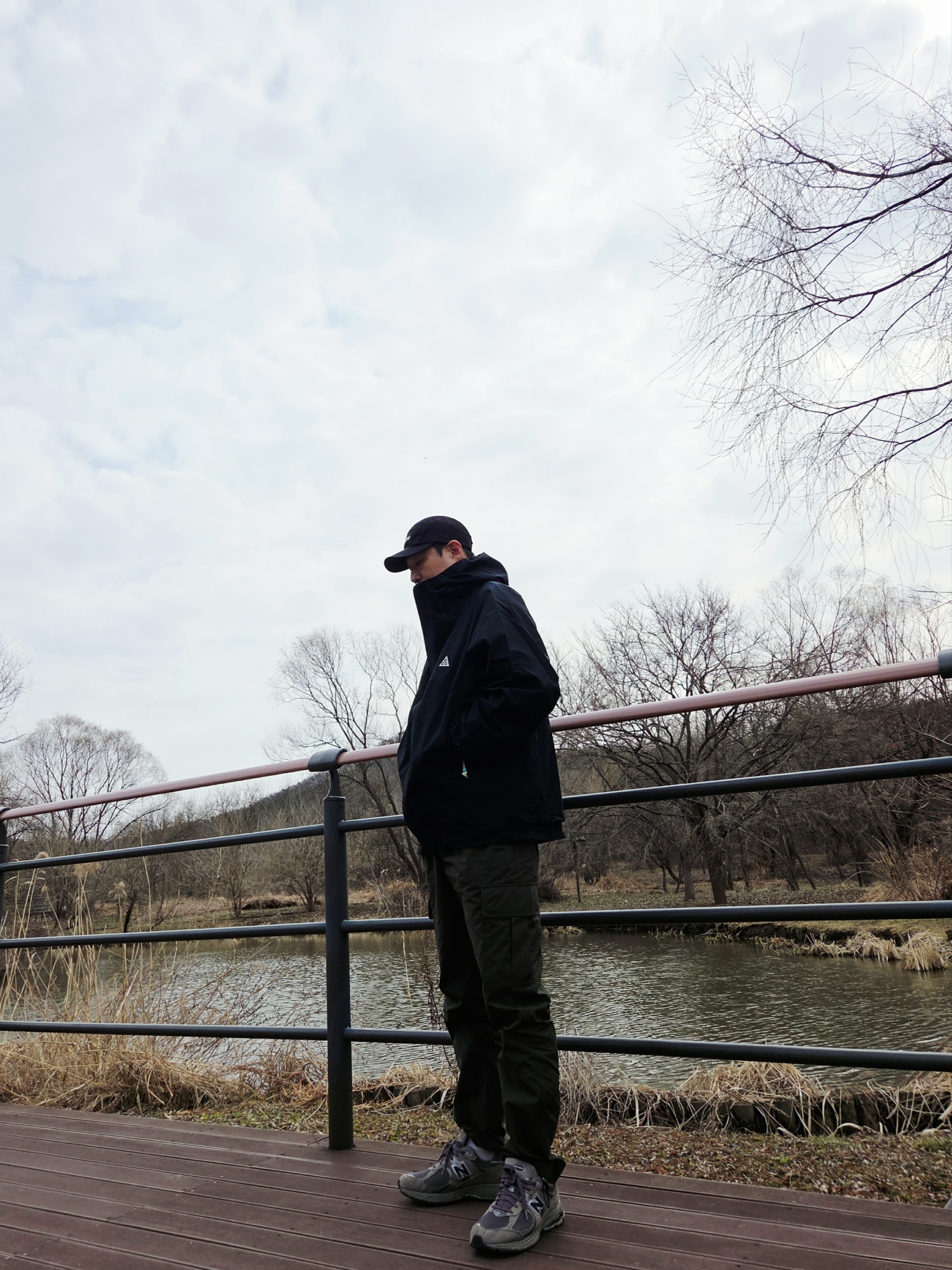 Nike ACG Storm-Fit ADV Cascade Rains Full Zip Jacket Black - Asia, Supreme Washed Chino Twill Camp Cap Black 착용 스타일 - 2