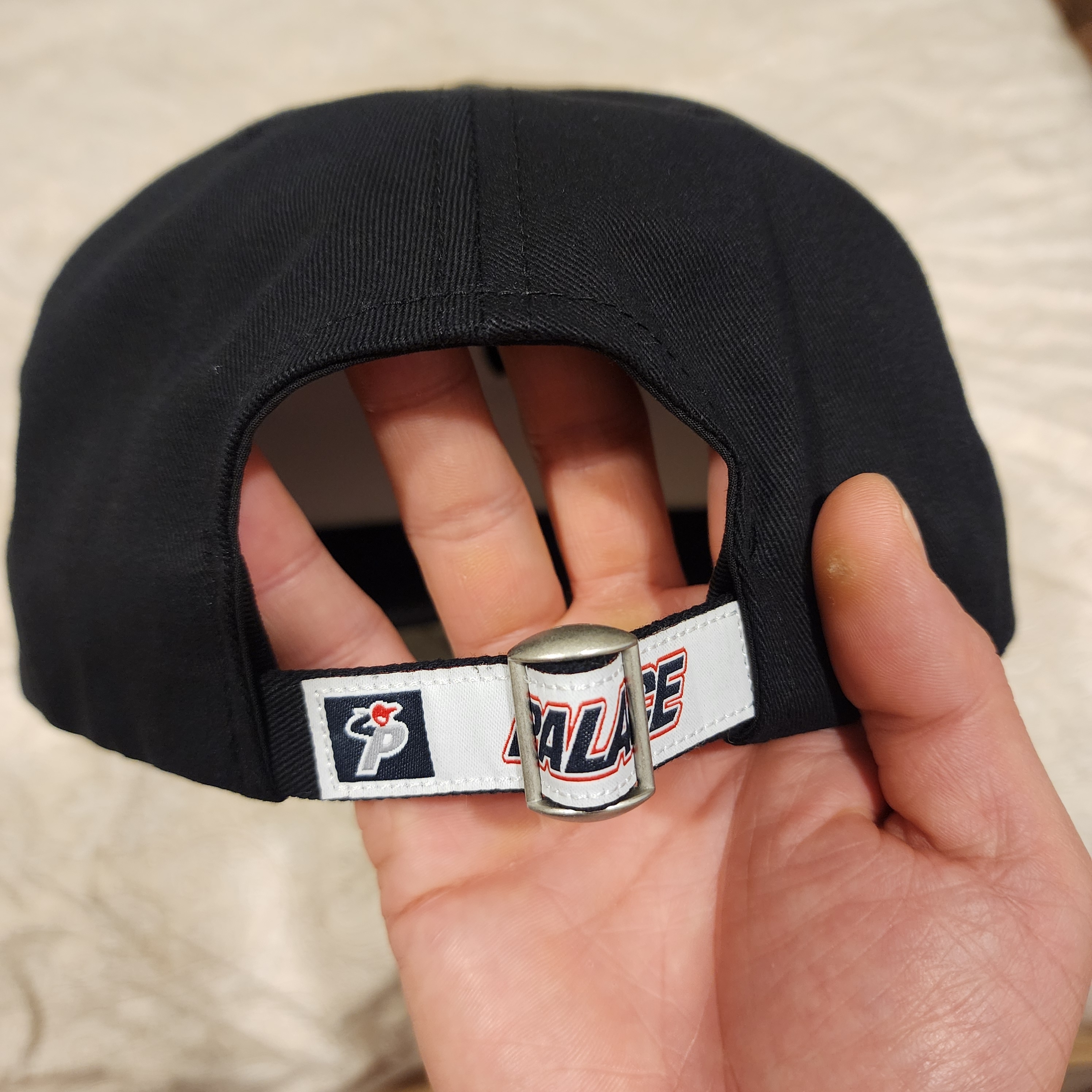 Palace Tackle Twill Font Pal Hat Black - 25SS 착용 스타일 - 2