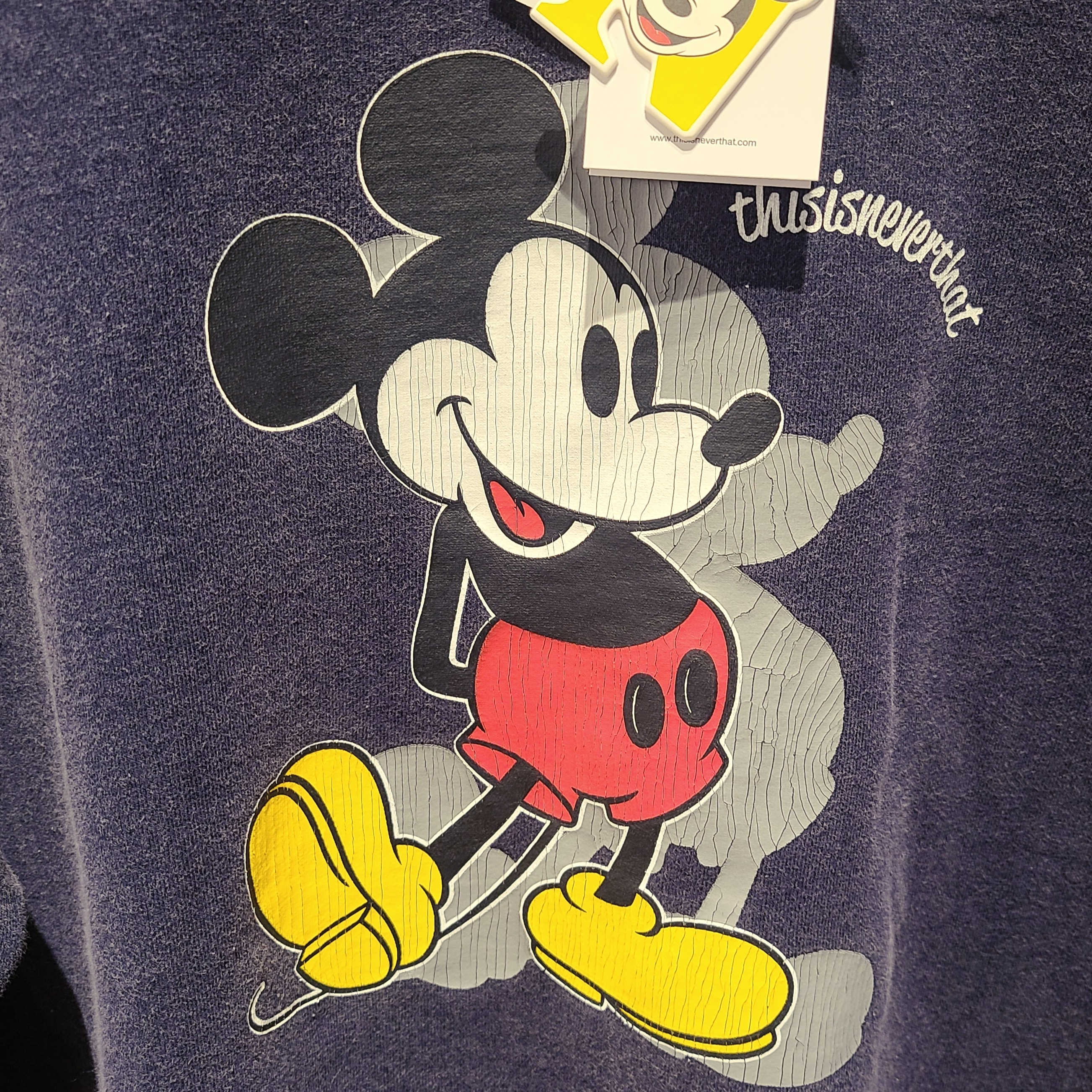 Thisisneverthat x Disney Mickey Classic T-Shirt Light Heather Grey, Thisisneverthat x Disney Mickey Jumping T-Shirt Red 착용 스타일 - 4