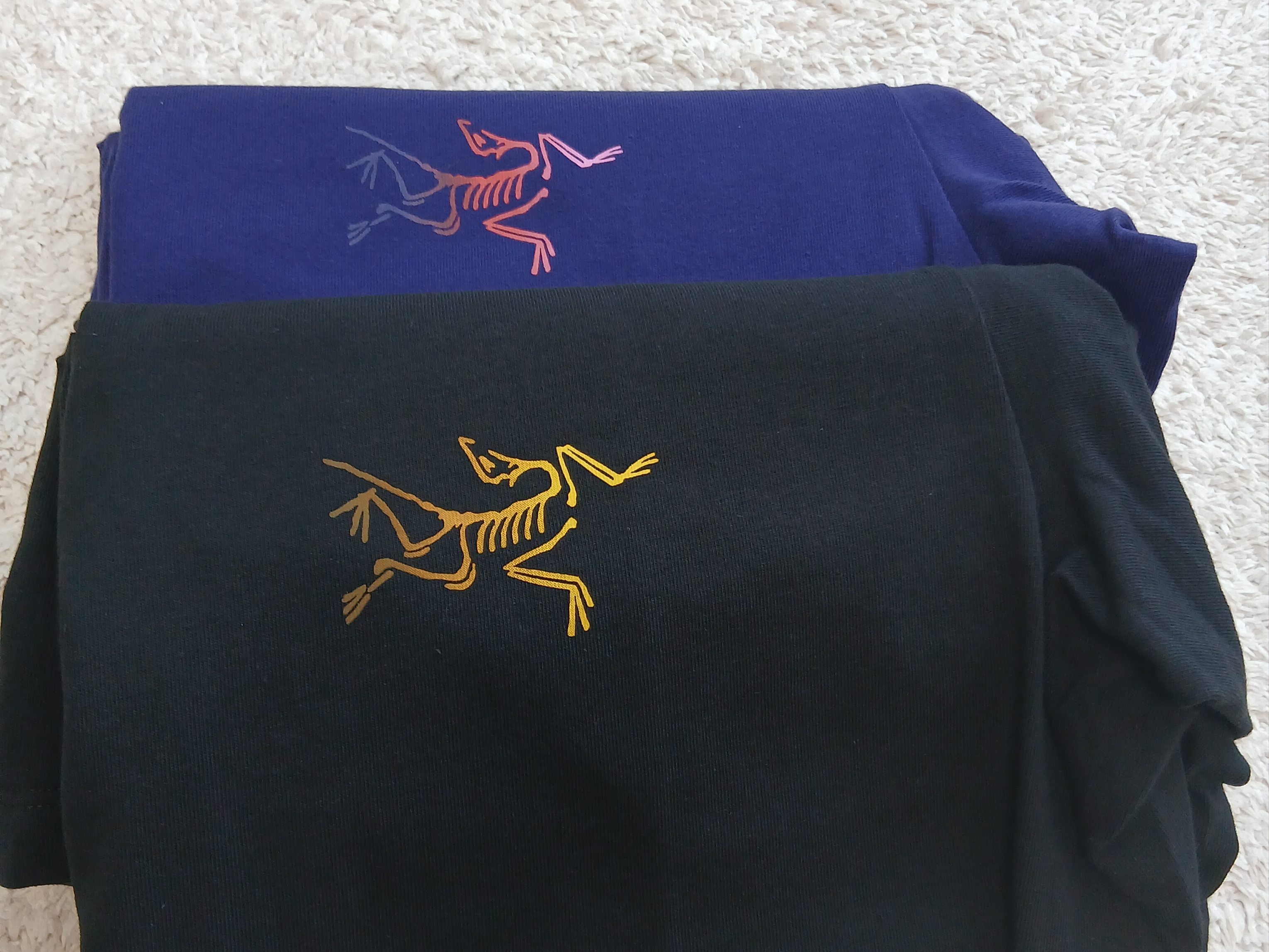 Arc'teryx Kragg Cotton Heatmap LS T-Shirt Black, Arc'teryx Kragg Cotton Heatmap LS T-Shirt White Light Multi 착용 스타일 - 3