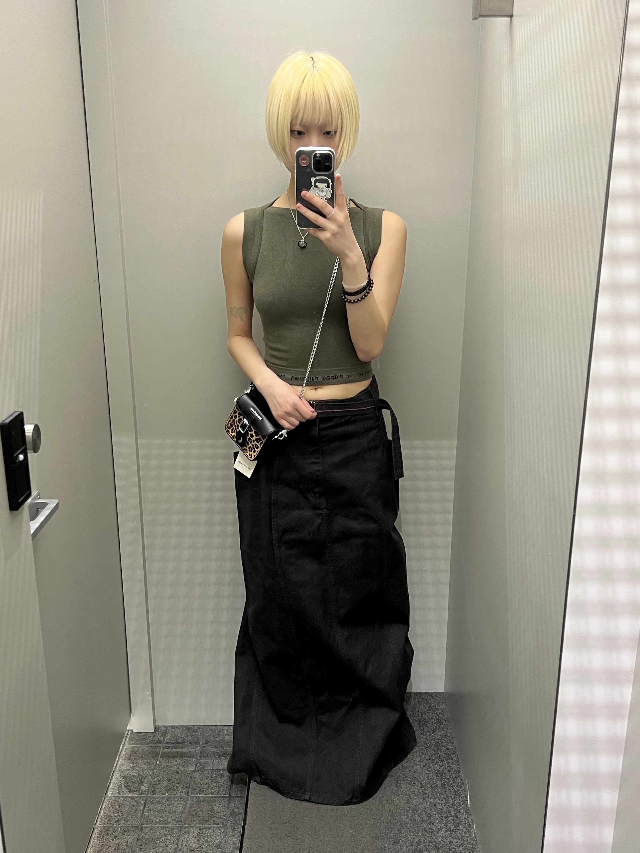 Beautiful People x WACOAL MEN Women Boxer Tops Olive - 25SS, Beautiful People Women Color Denim Long Skirt Brown - 24FW 착용 스타일