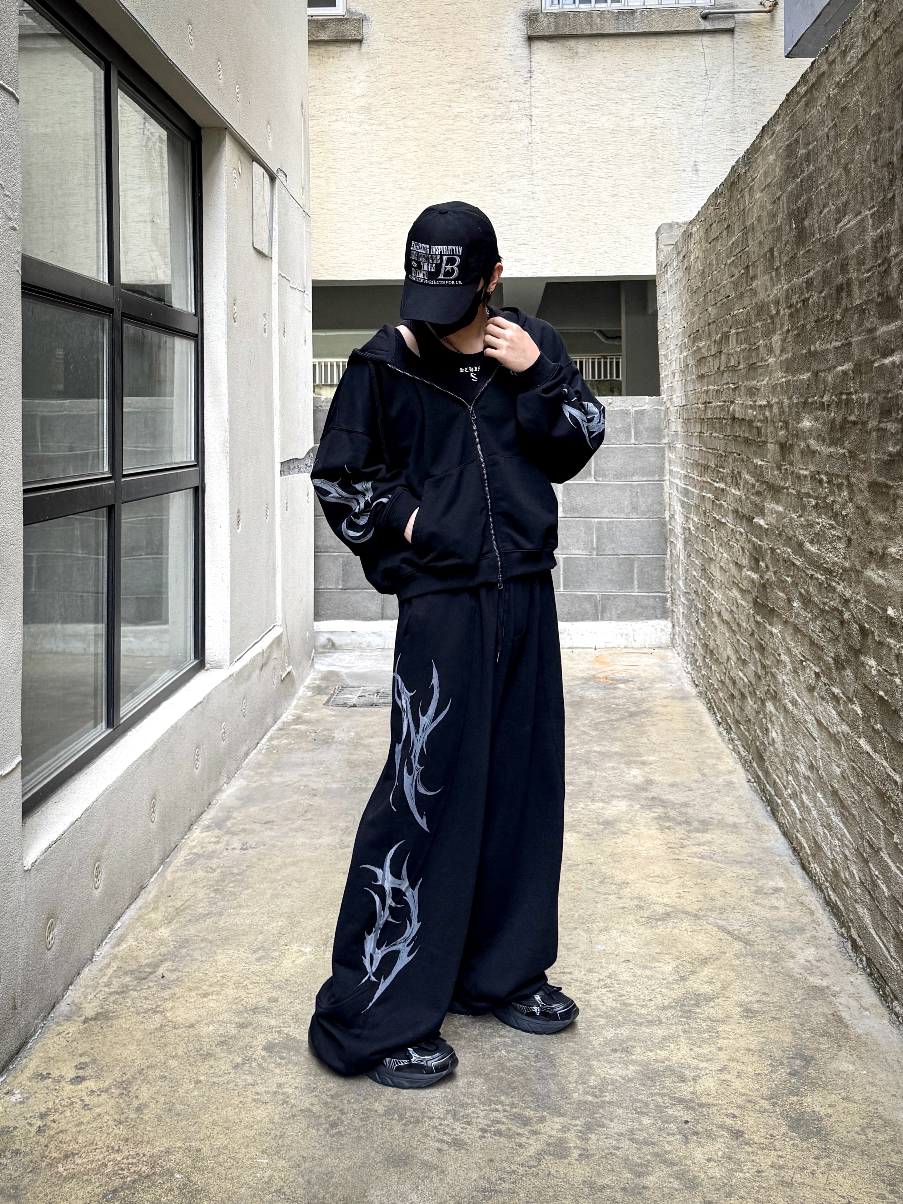 Adidas Adistar  XLG SMU Triple Black 착용 스타일 - 5