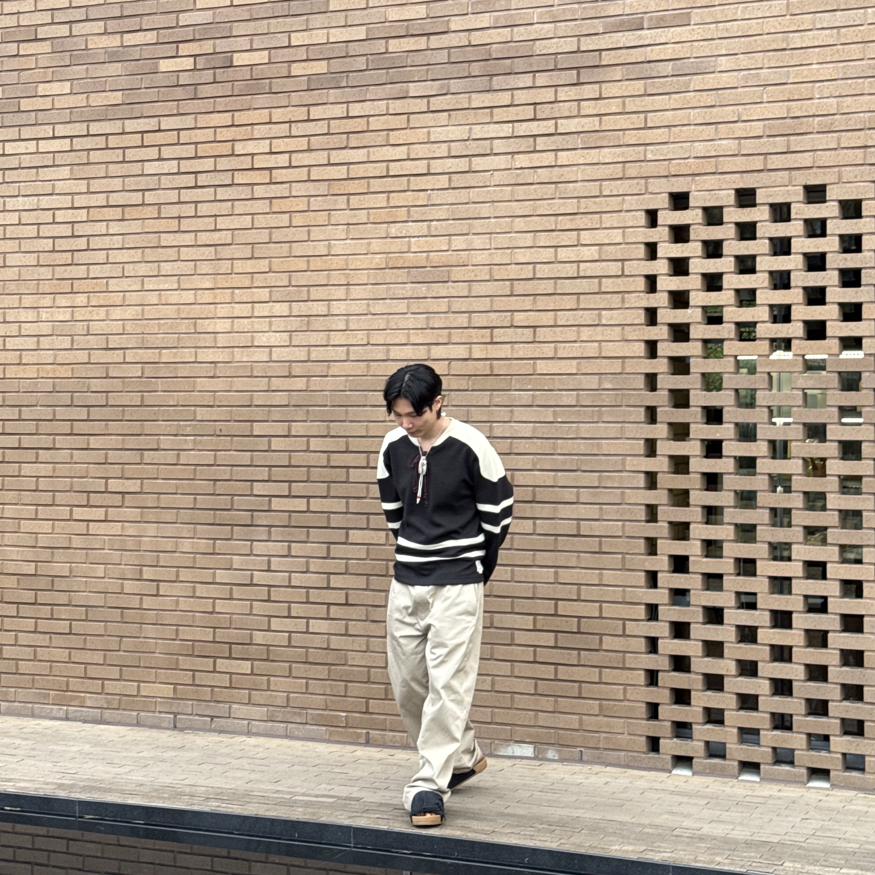 나이키 x 보디 레이싱 니트 쉐이디드 브라운 내츄럴 리넨 화이트 - 아시아 착용 스타일 - 6