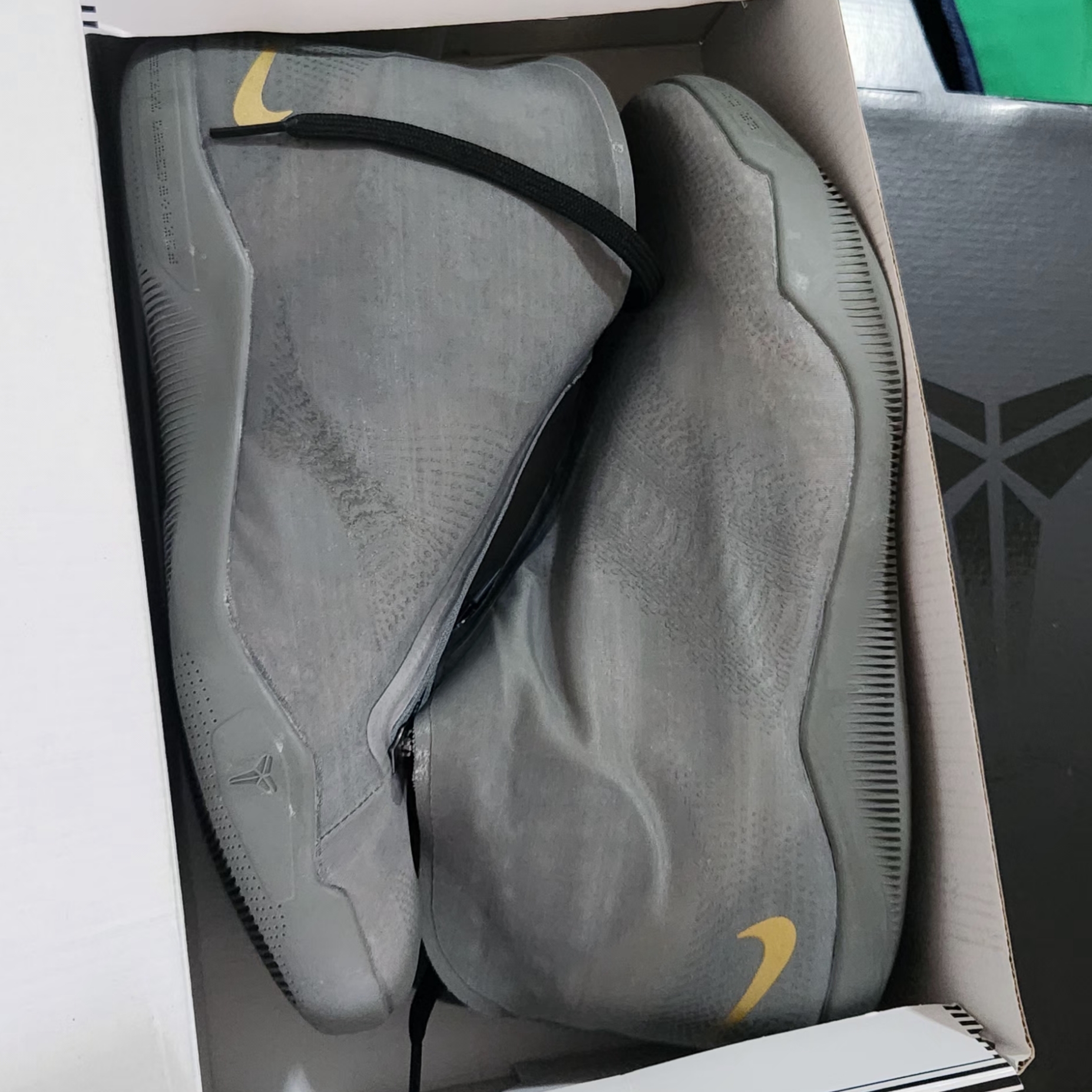 Nike Kobe 11 ALT Tumbled Grey 착용 스타일