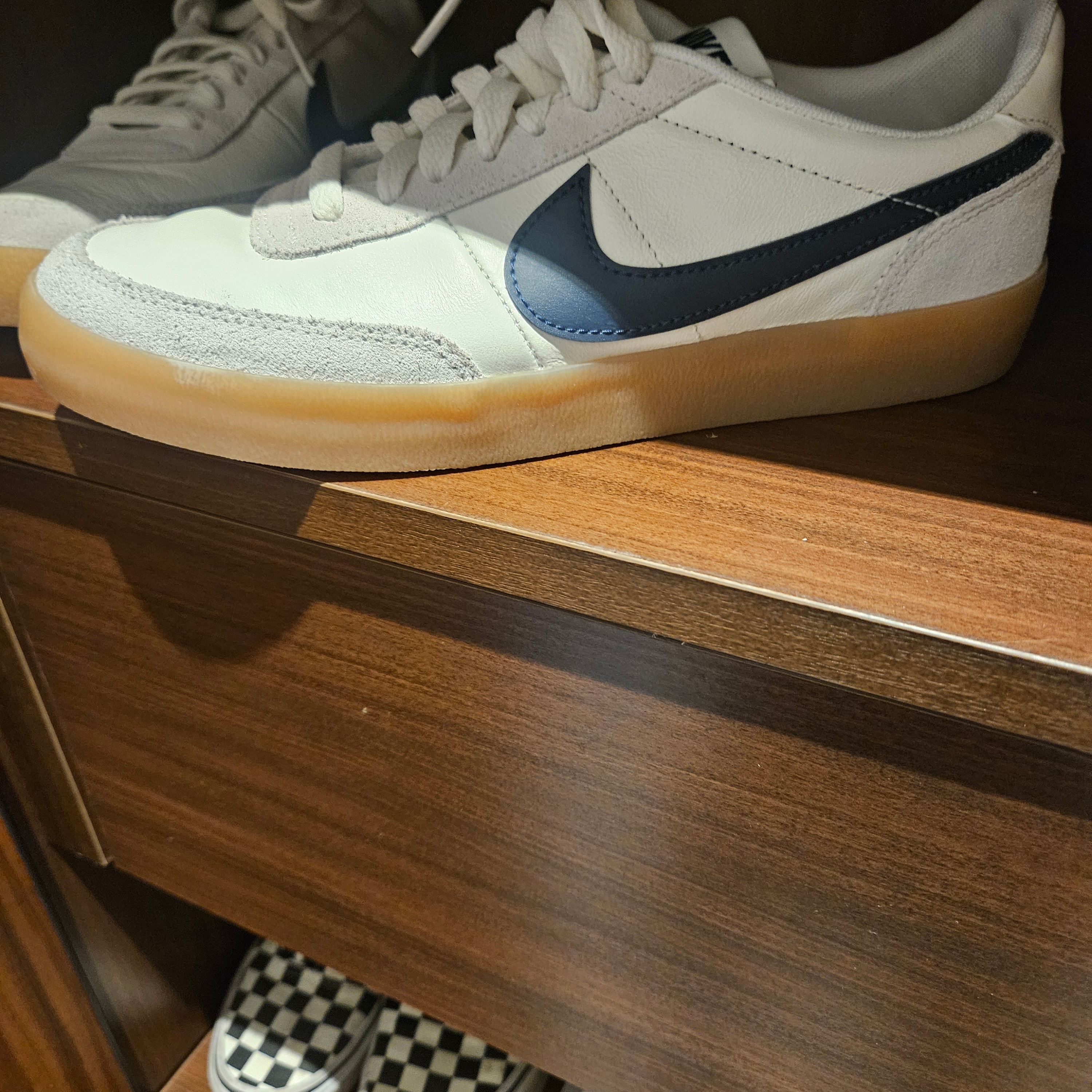 Nike x J.Crew Killshot 2 Sail Midnight Navy 착용 스타일
