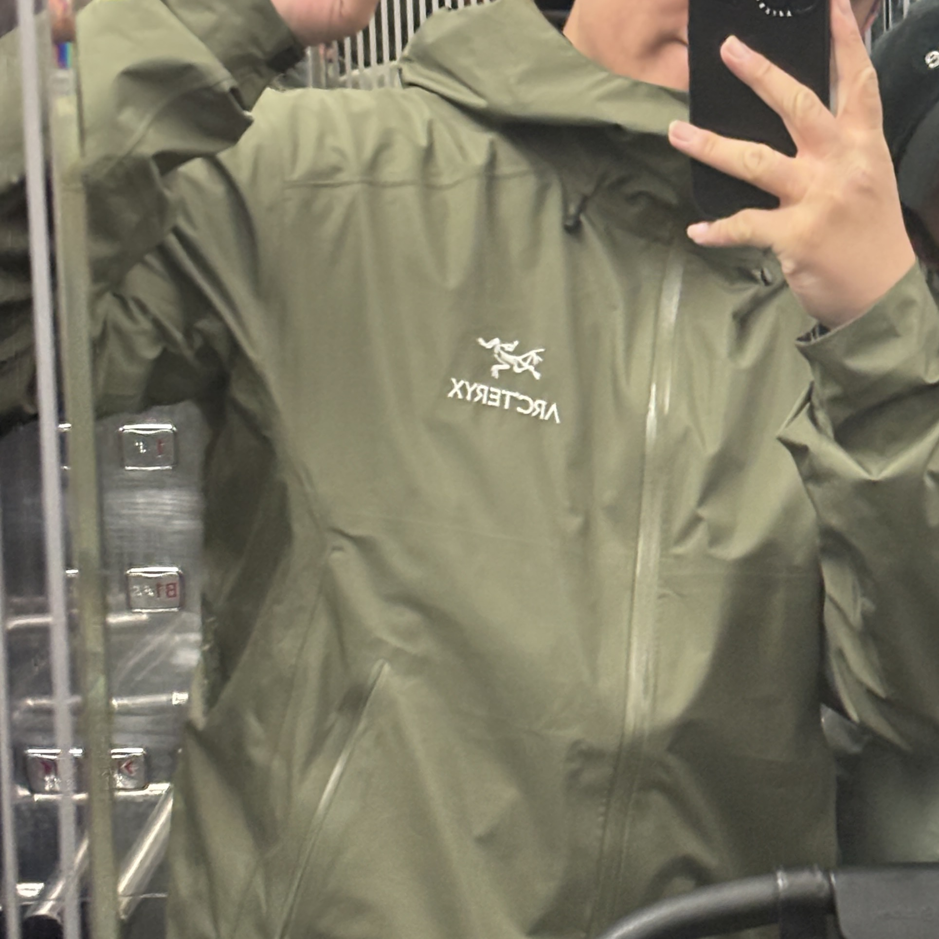 Arc'teryx Beta LT Jacket Tatsu 착용 스타일