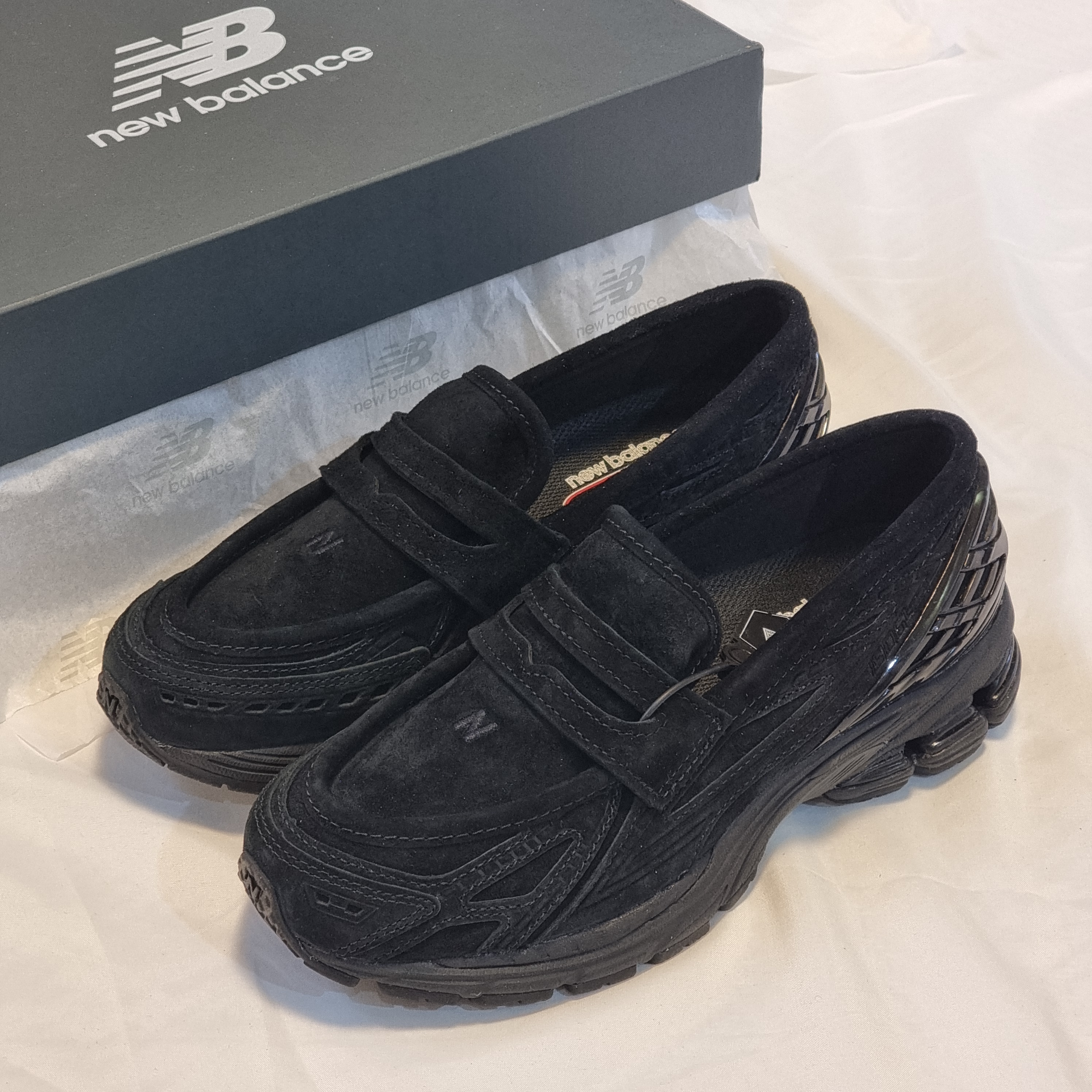 New Balance 1906L Black Black Cement 착용 스타일
