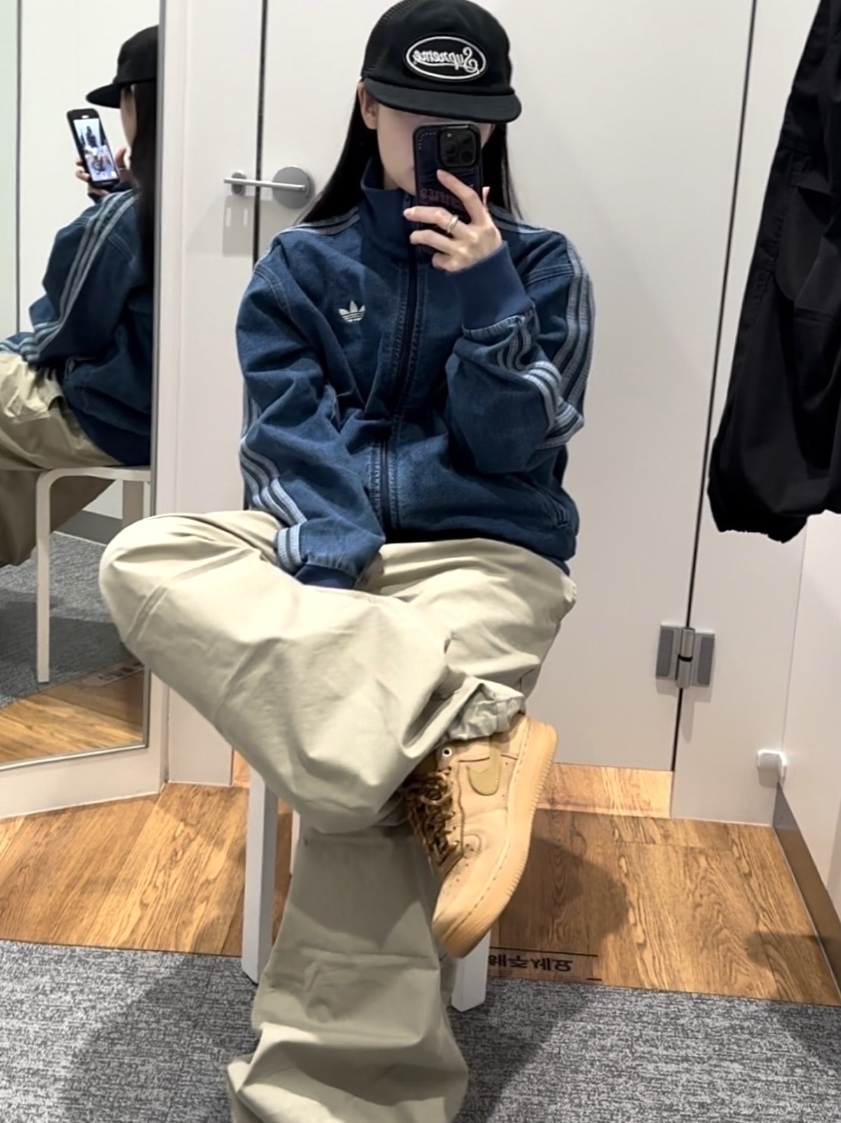 Adidas Adicolor Denim Firebird Track Top Medium Blue Denim - KR Sizing, Adidas Adicolor Denim Firebird Track Top True Black Denim  - KR Sizing 착용 스타일 - 1