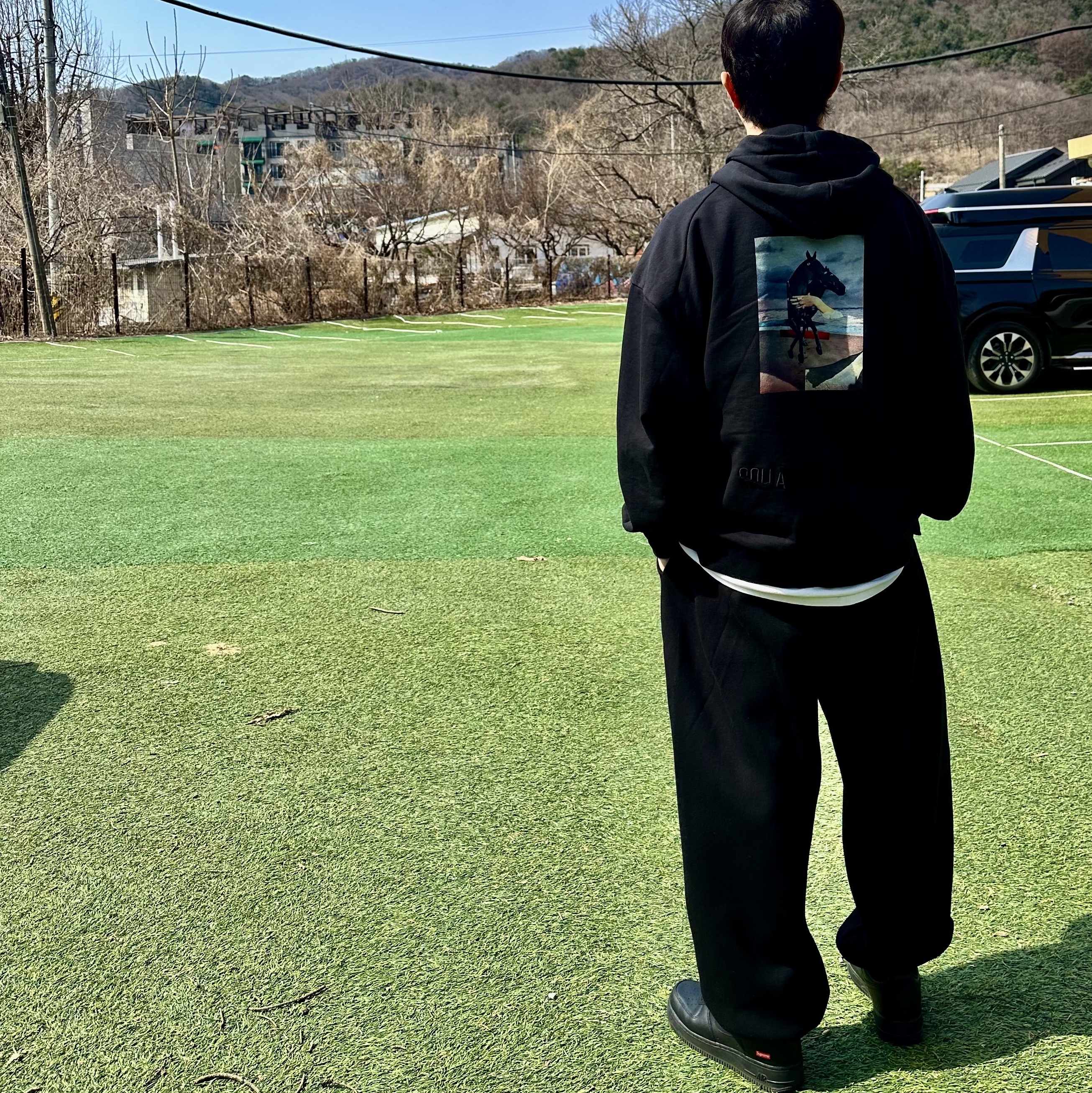 Undermycar Mu.03 Anti Fxxking Logo Play Oversized Sweat Jogger Black, Nike x Supreme Air Force 1 Low Black 착용 스타일 - 1