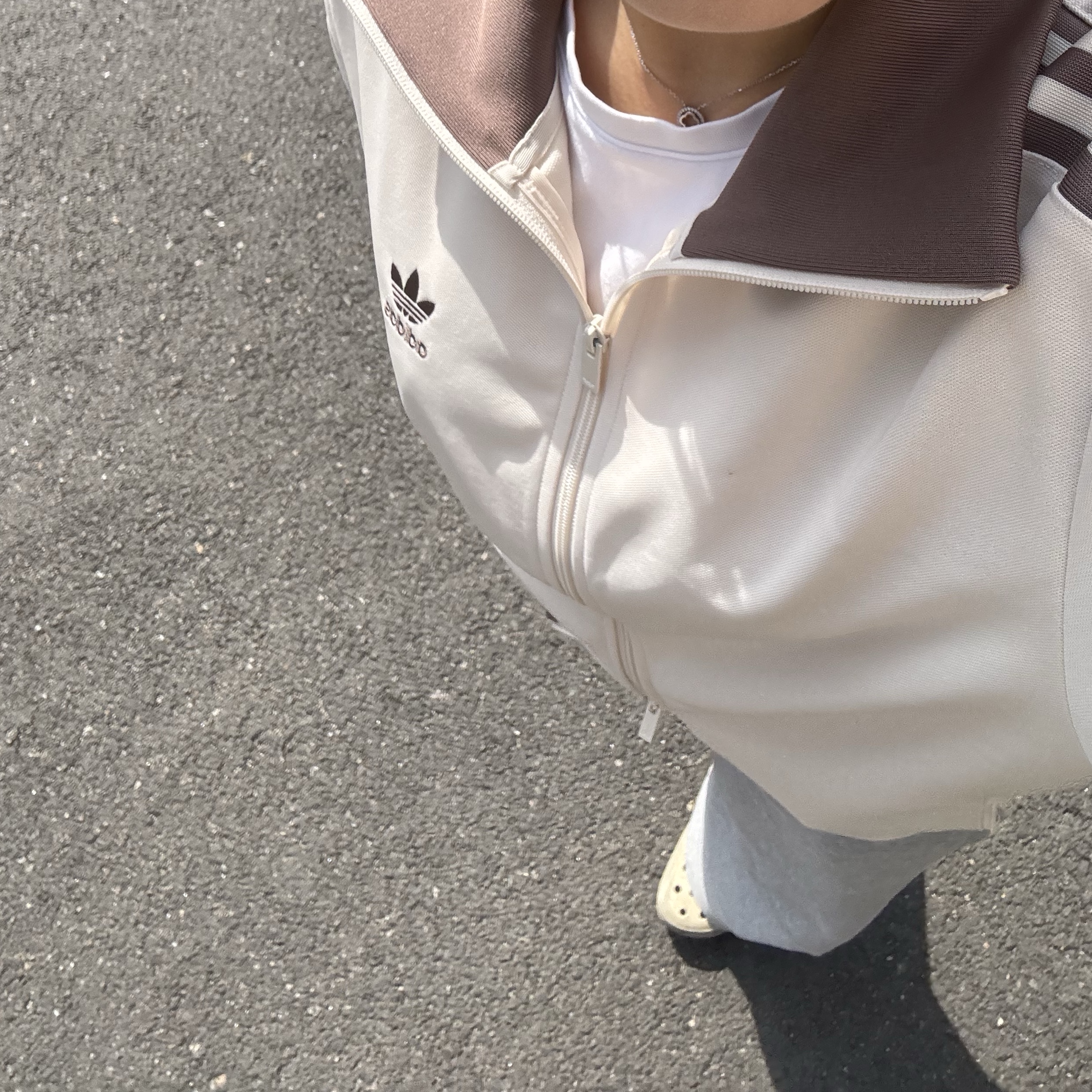 Adidas Adicolor Classic Beckenbauer Track Top Wonder White Trace Brown - KR Sizing 착용 스타일 - 1