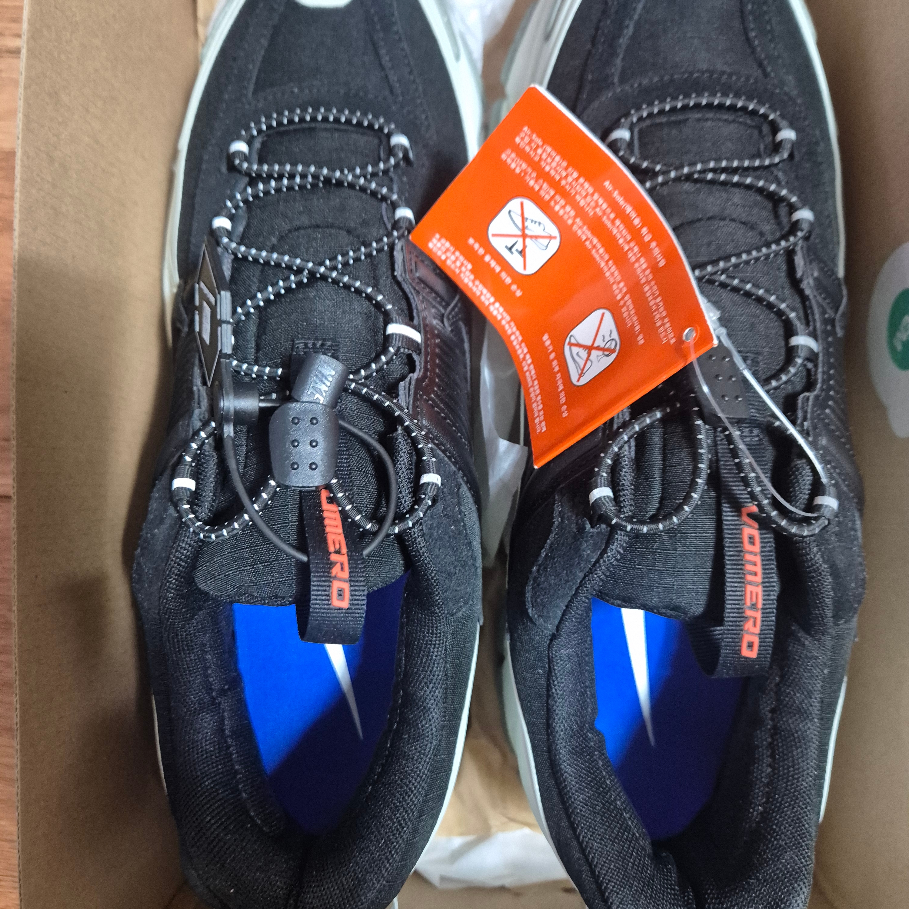 Nike Zoom Vomero 5 Roam Black Light Silver 착용 스타일