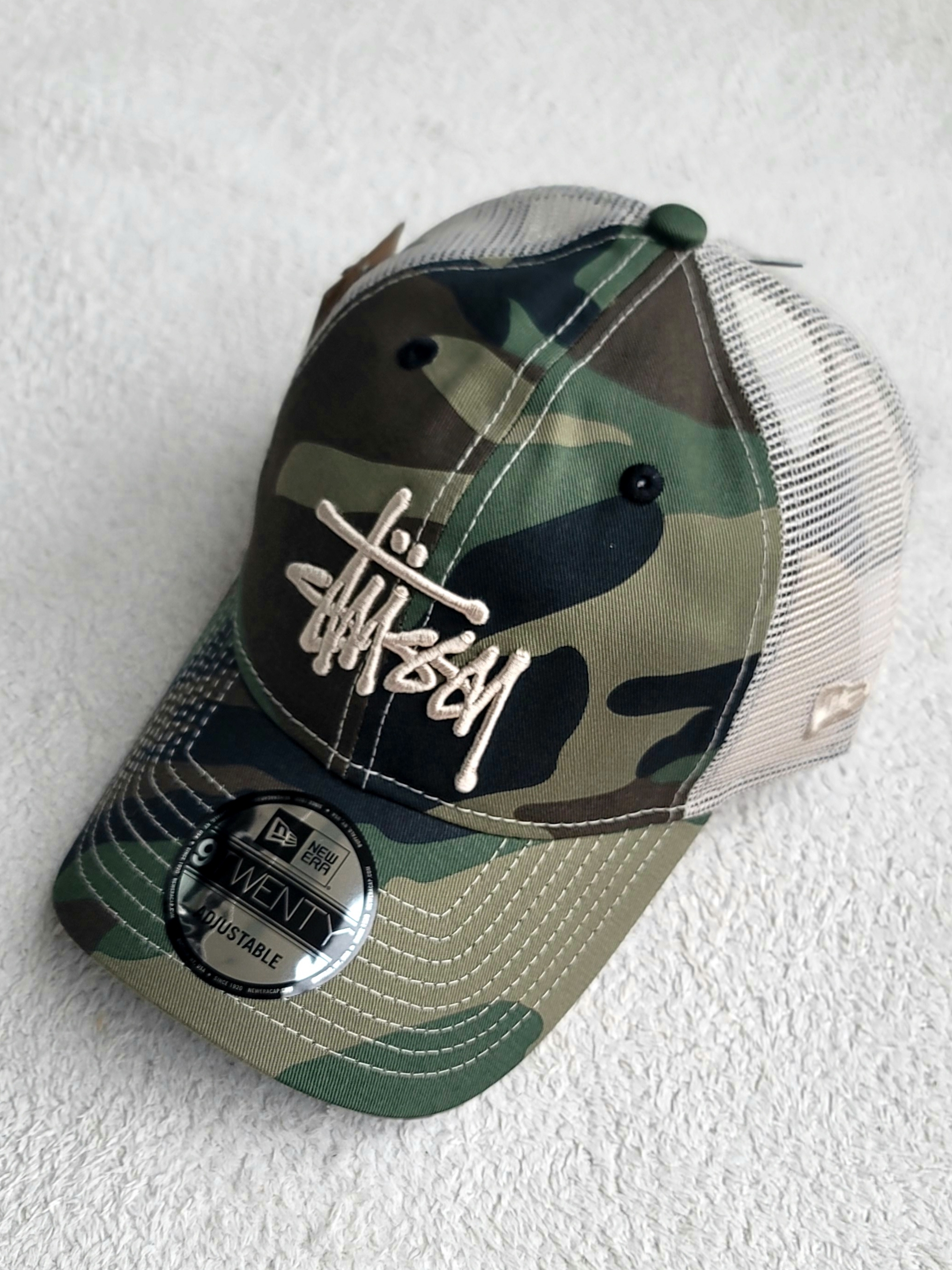 Stussy New Era 9twenty Basic Trucker Woodland Camo 착용 스타일 - 1