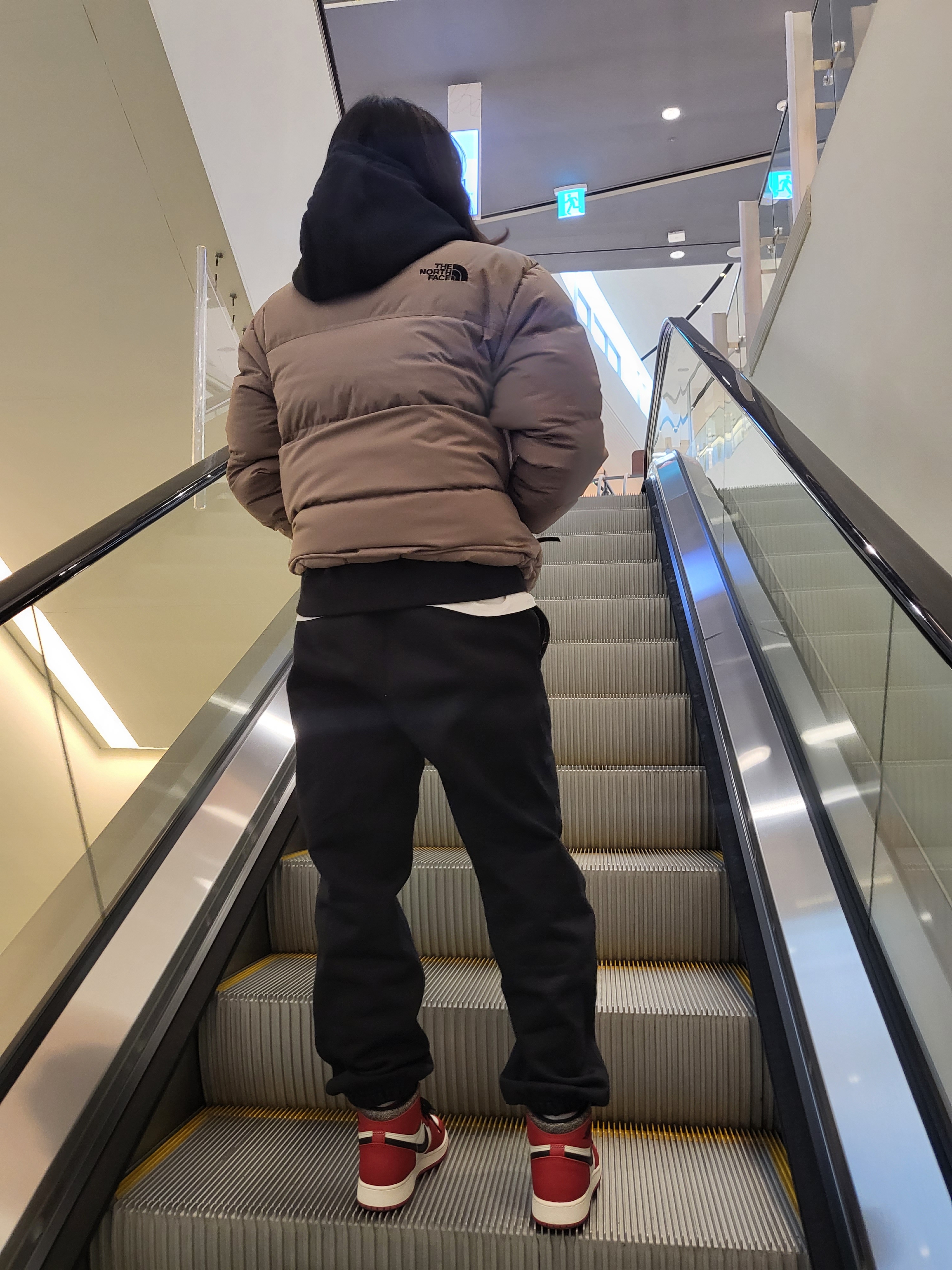 (W) Nike NRG Solo Swoosh Fleece Pants Black White - Asia, Jordan 1 Retro High OG Chicago 2022 착용 스타일