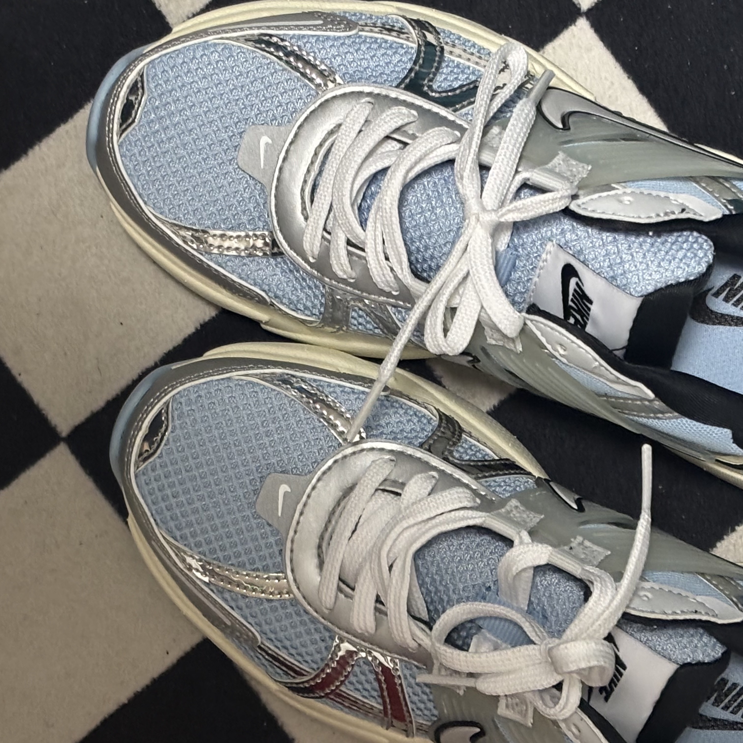 (W) Nike V2K Run Psychic Blue Black 착용 스타일