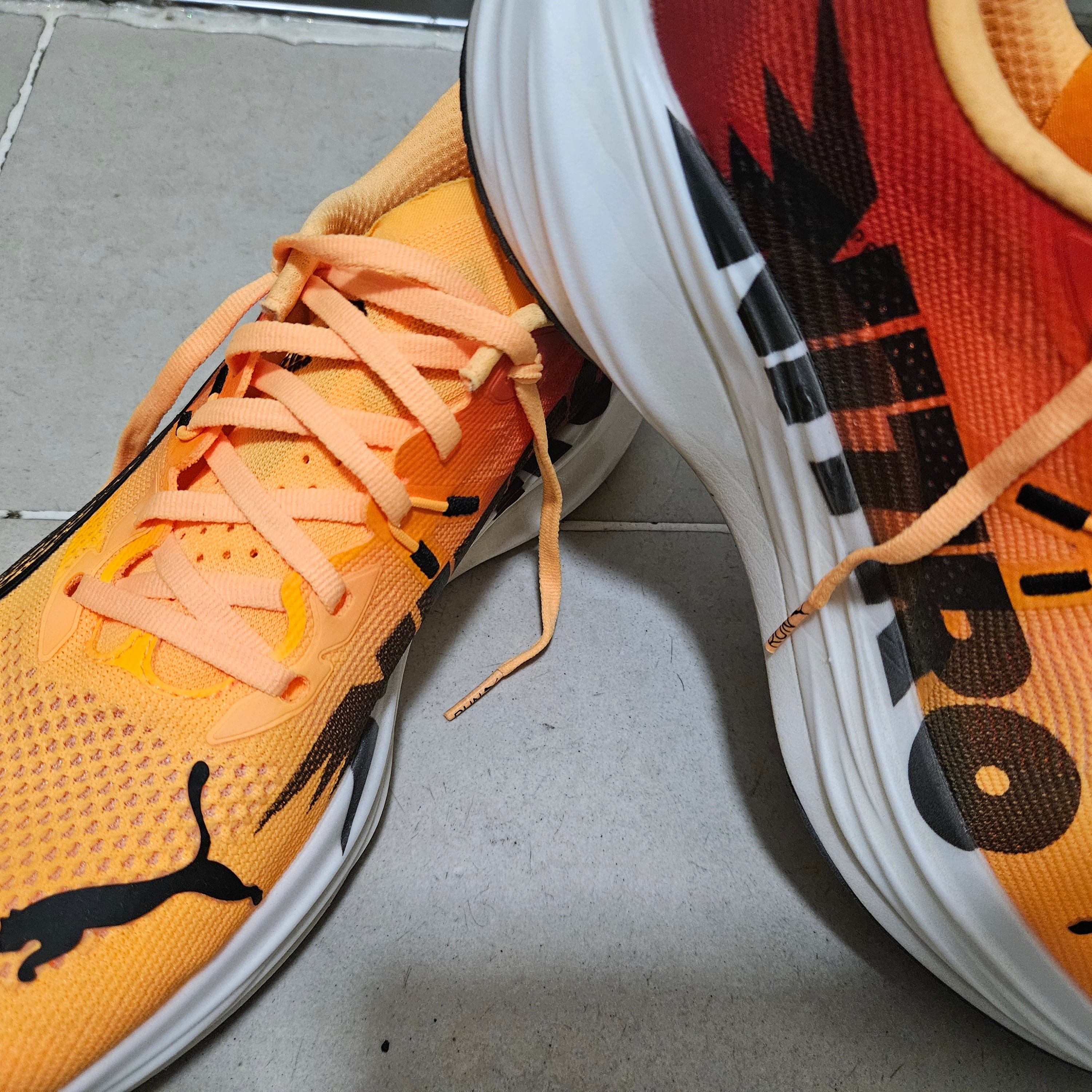 Puma Deviate Nitro 3 Fade Sun Stream Sunset Glow 착용 스타일