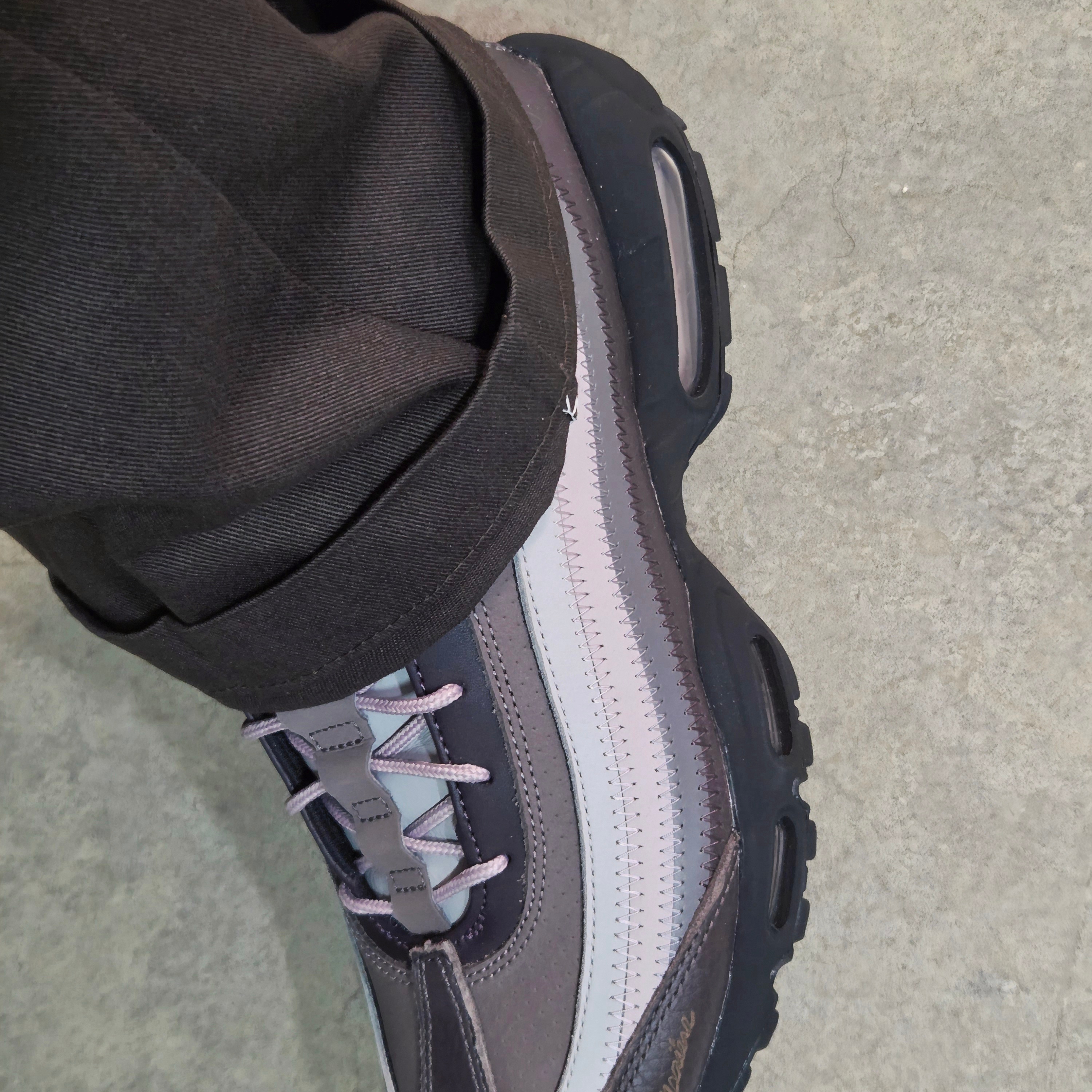 Nike x A Ma Maniere Air Max 95 W.Y.W.S., Dickies Original 874 Work Pant Dark Brown 착용 스타일