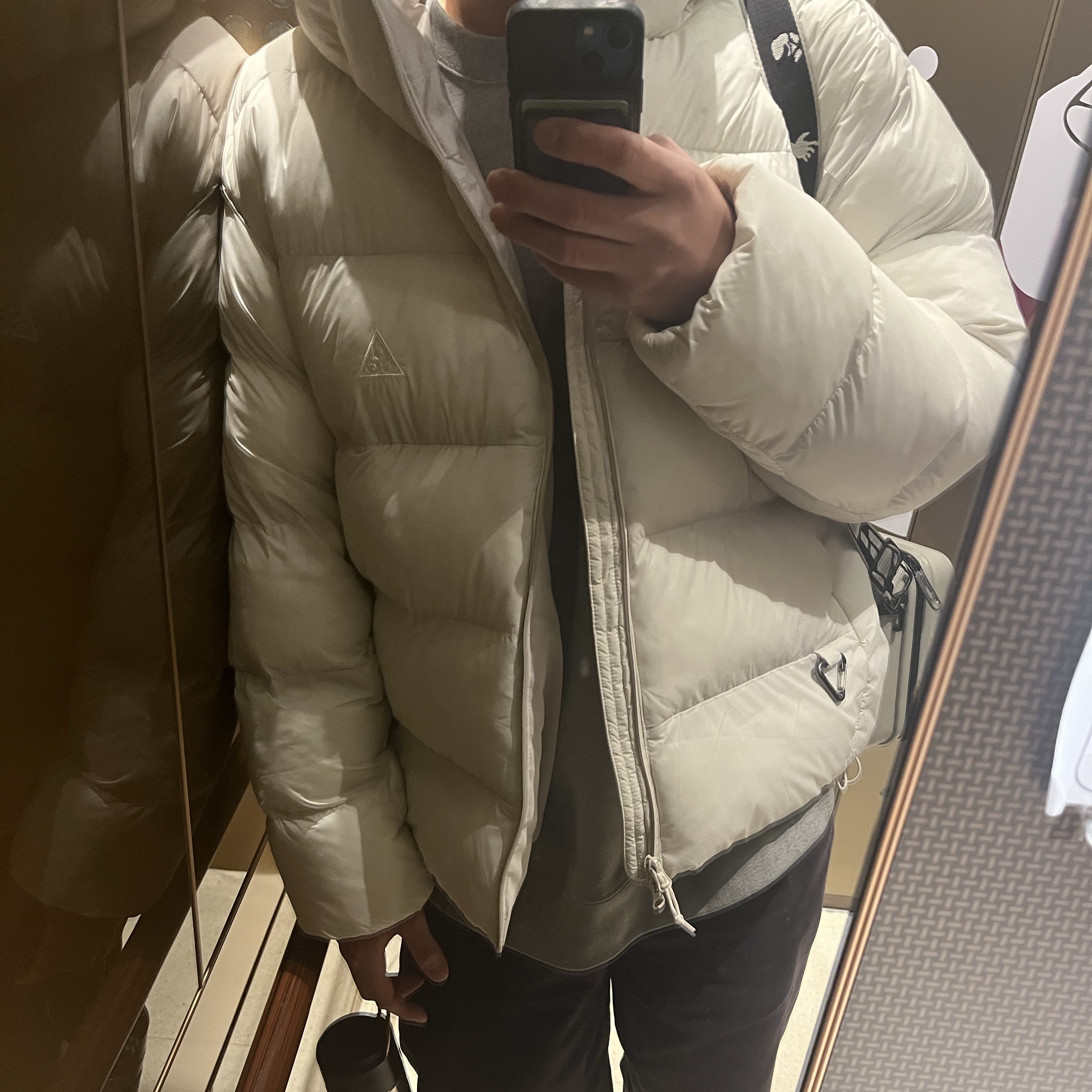 Nike ACG Therma-Fit ADV Lunar Lake Loose Hooded Jacket Light Orewood Brown - Asia, Nike x Stussy NRG ZR Fleece Crewneck Heather Grey - US/EU 착용 스타일