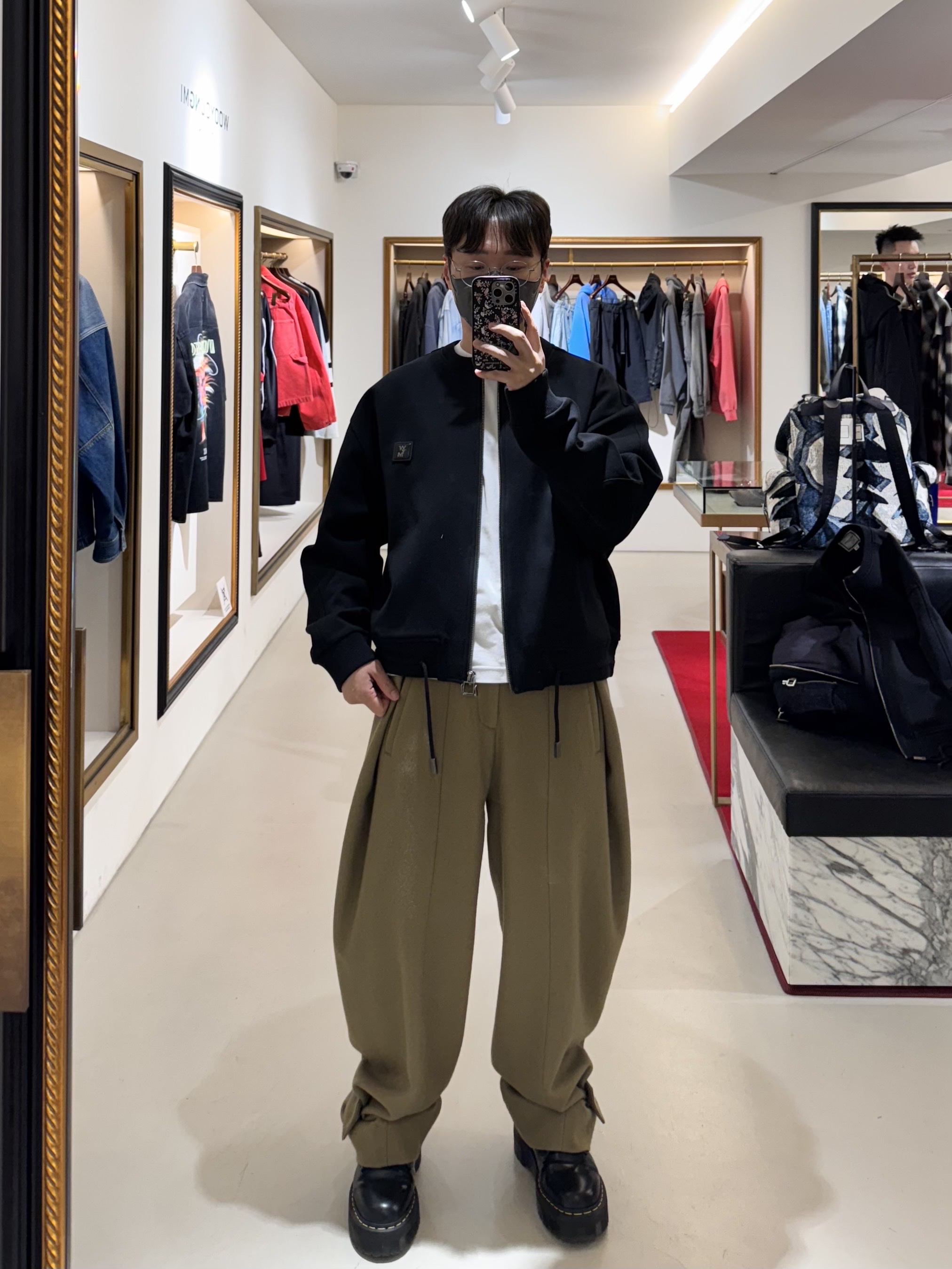 Wooyoungmi Flower Dyeing Hooded Black - 25SS, Wooyoungmi Tweed Blouson Jumper Navy - 23SS 착용 스타일 - 3