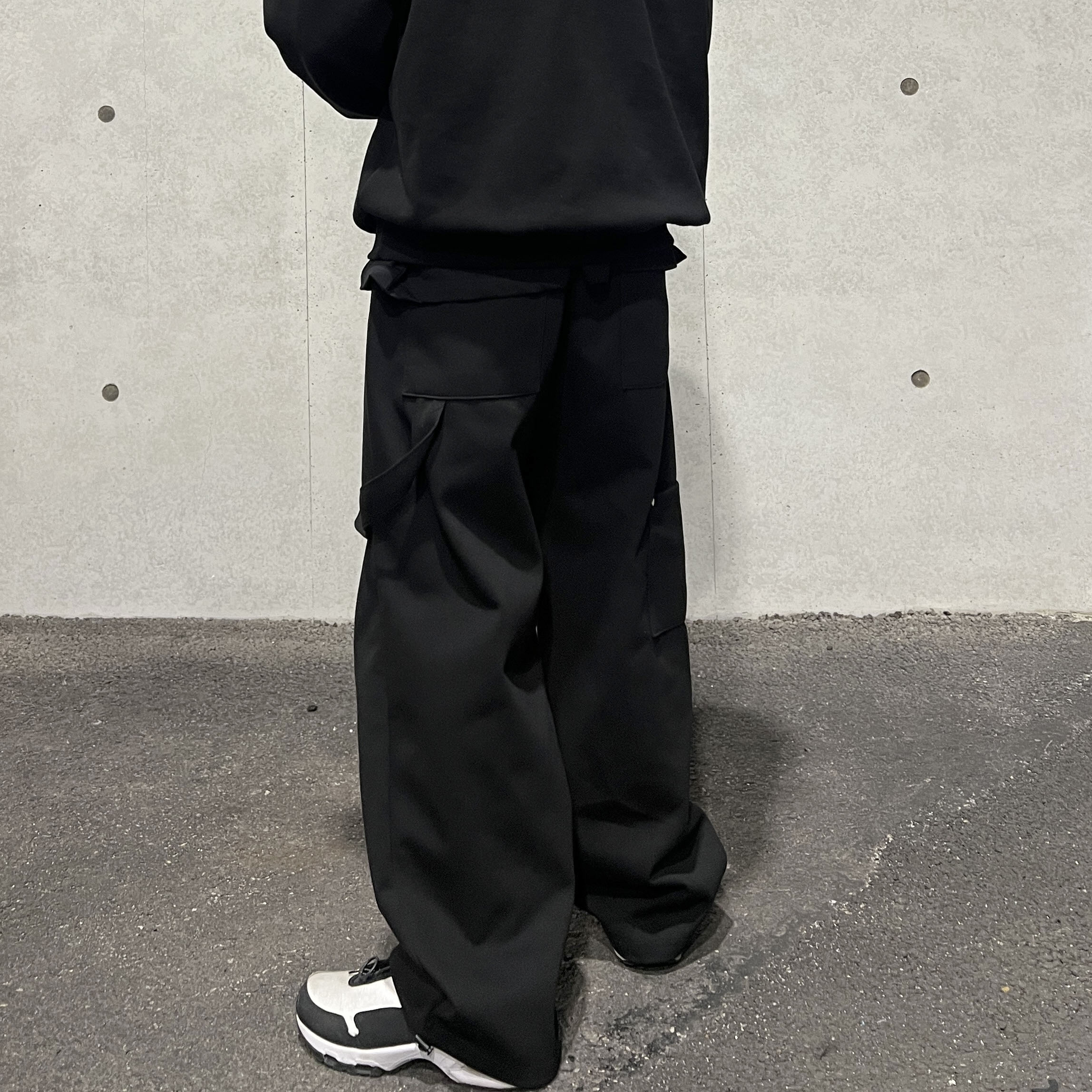 Nike x Comme des Garcons Homme Plus Air Max Sunder SP White Black, Nike x Comme des Garcons Homme Plus Air Max Sunder SP White 착용 스타일 - 4