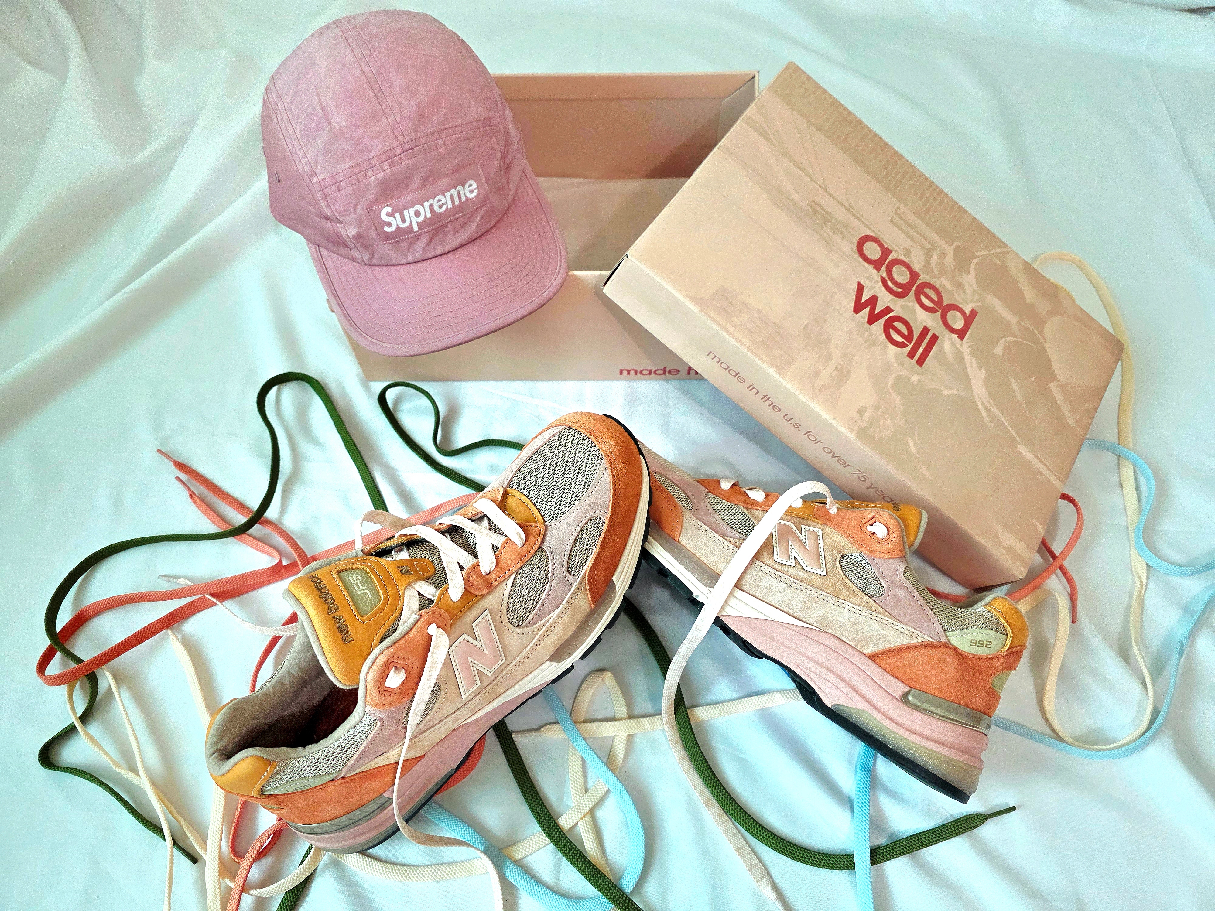 New Balance x Joe Freshgoods 992 Made in USA Aged Well, Supreme Waxed Ripstop Camp Cap Light Pink - 24FW 착용 스타일 - 1