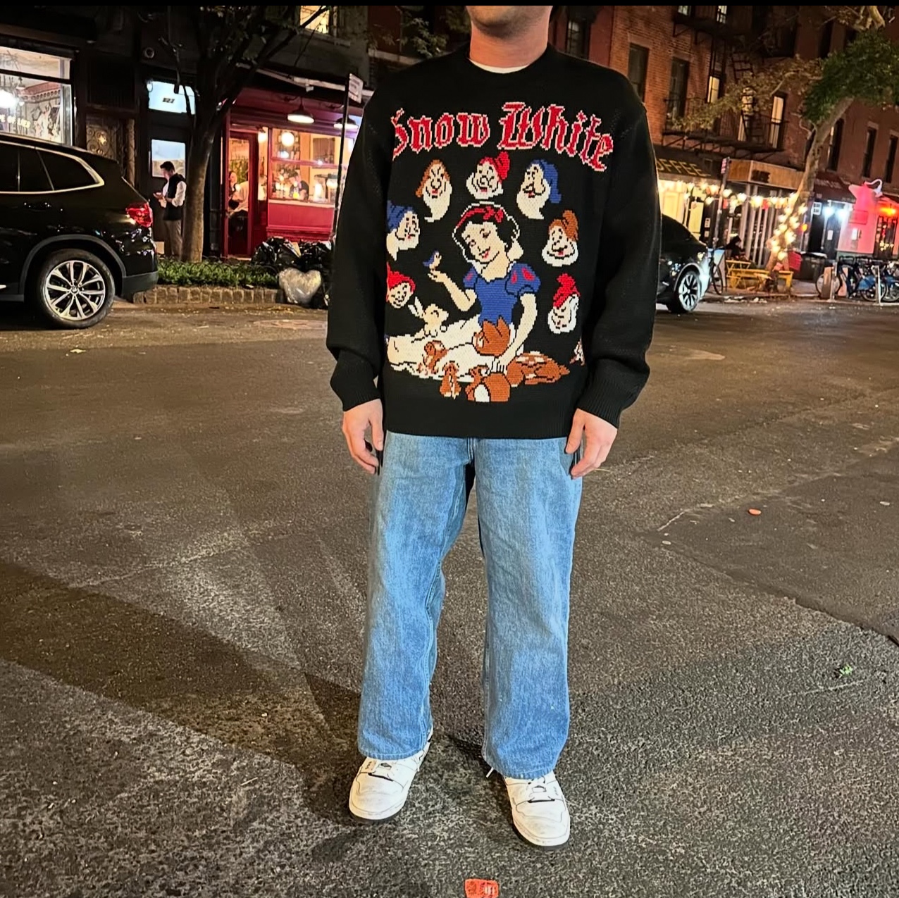 Supreme Snow White Sweater White - 24FW, Supreme Snow White Sweater Black - 24FW 착용 스타일 - 2