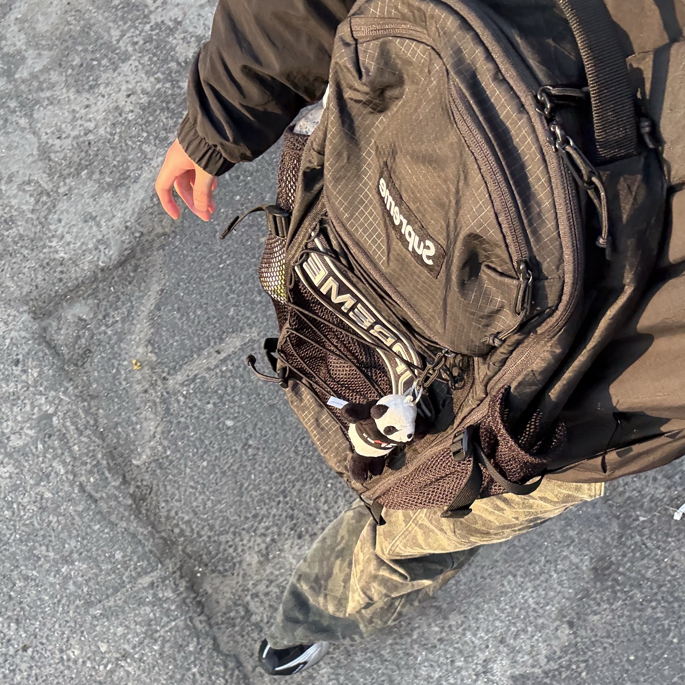 The North Face Vilan Ex Jacket Black, Supreme Backpack Black - 23FW 착용 스타일 - 1