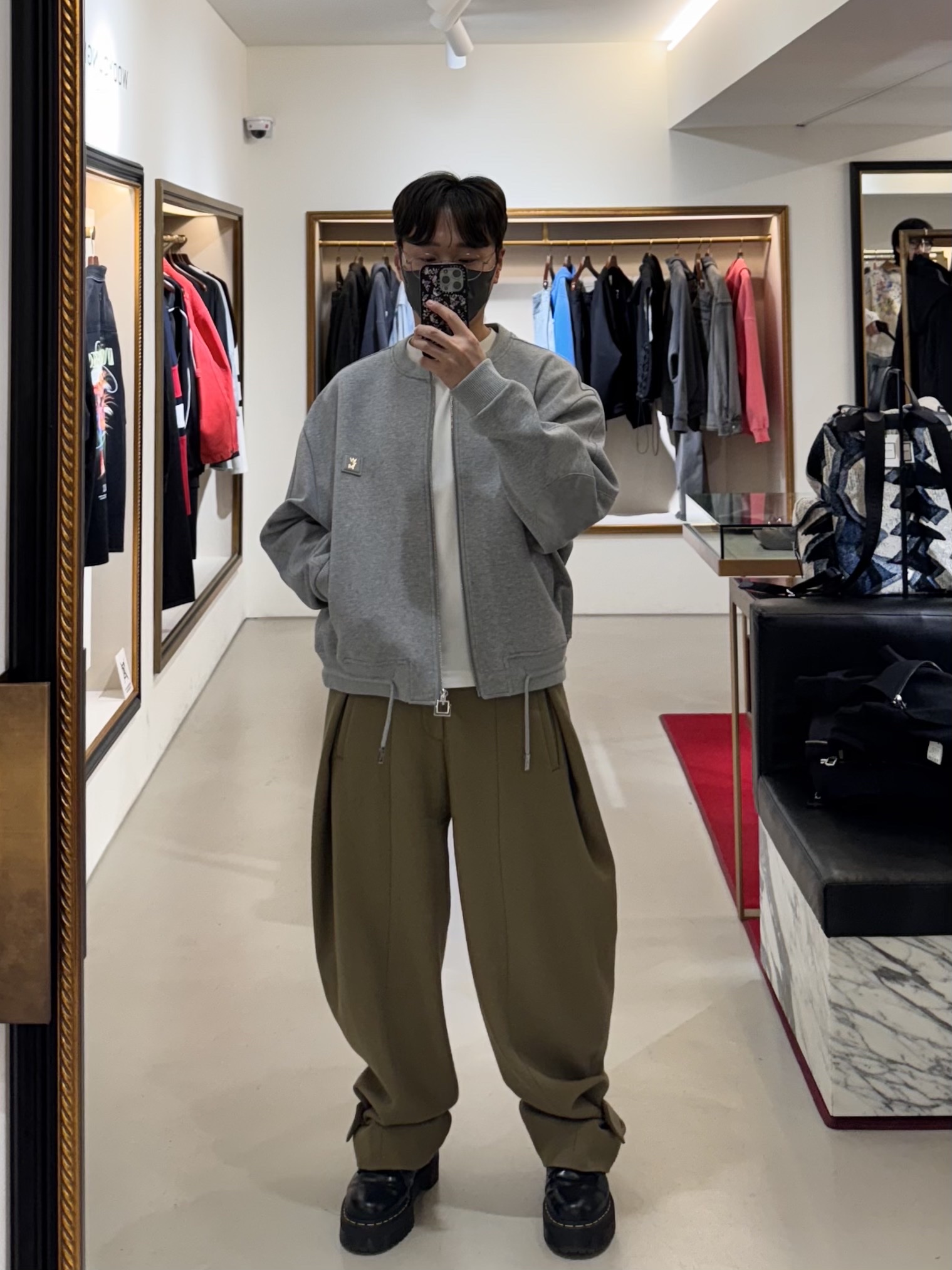 Wooyoungmi Flower Dyeing Hooded Black - 25SS, Wooyoungmi Tweed Blouson Jumper Navy - 23SS 착용 스타일 - 4