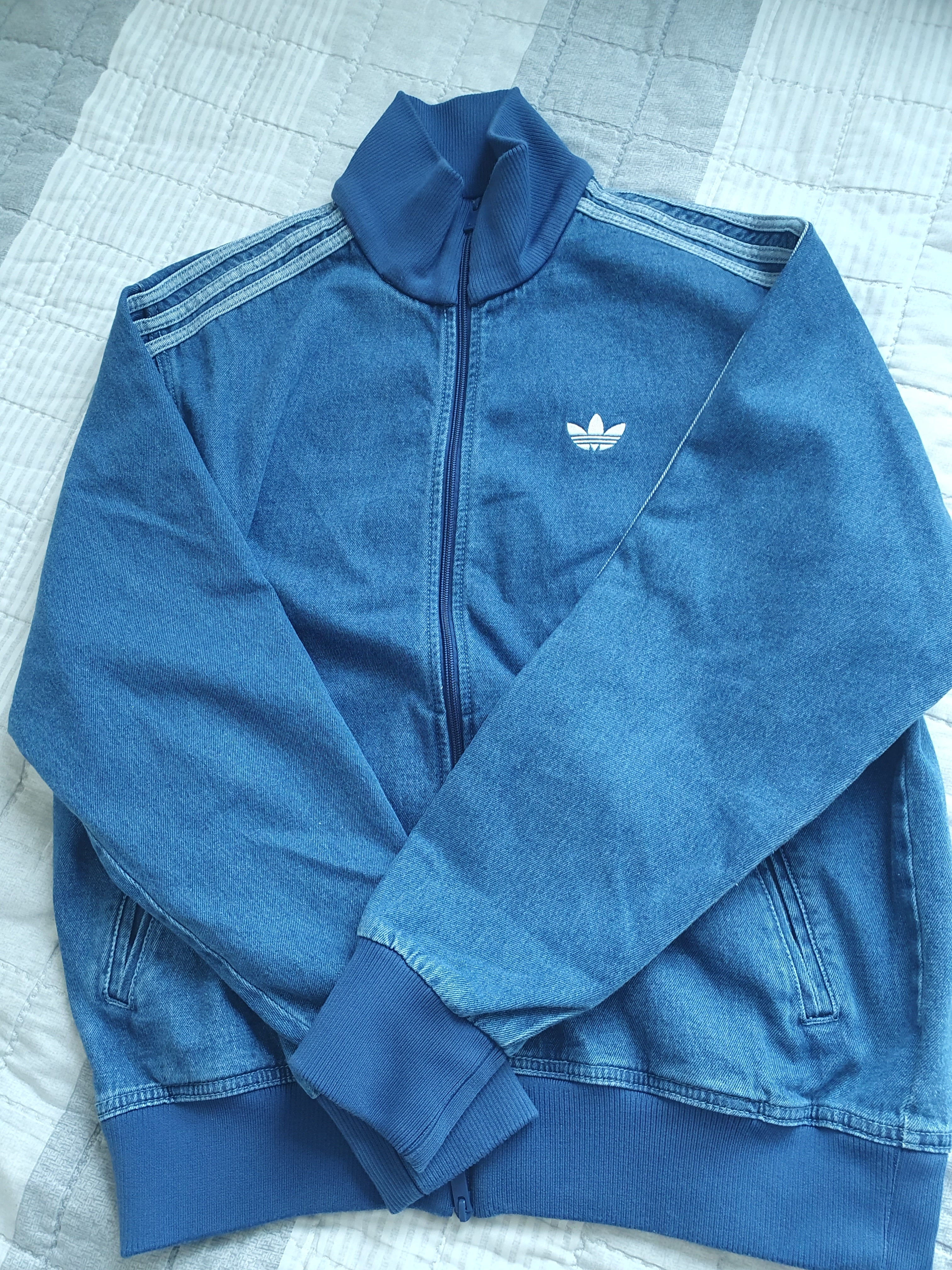 Adidas Adicolor Denim Firebird Track Top Medium Blue Denim - KR Sizing, Nike Air Force 1 '07 WB Flax 착용 스타일 - 2