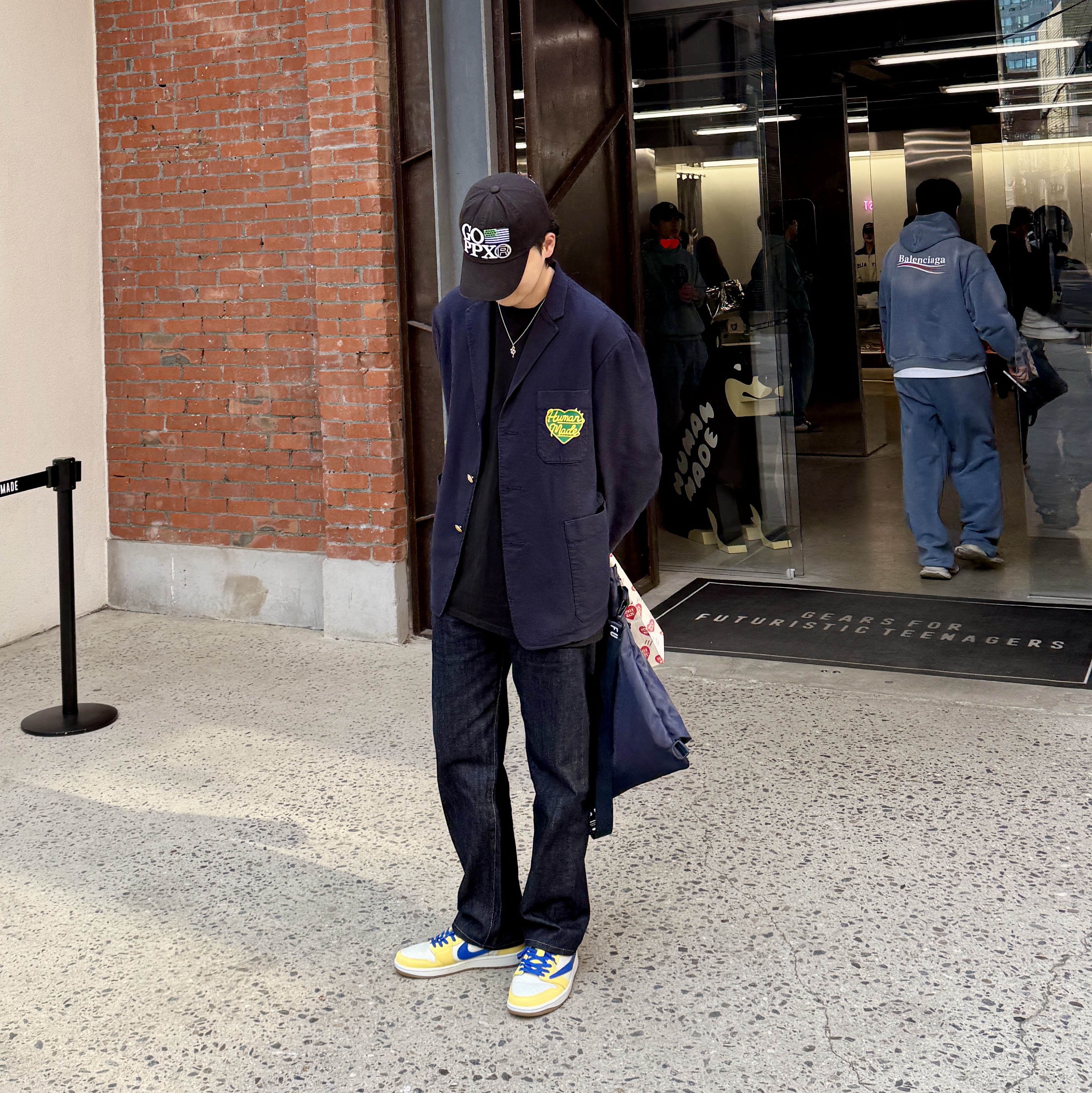 Human Made Wool Blend Blazer Navy, (W) Jordan 1 x Travis Scott Retro Low OG SP Canary 착용 스타일