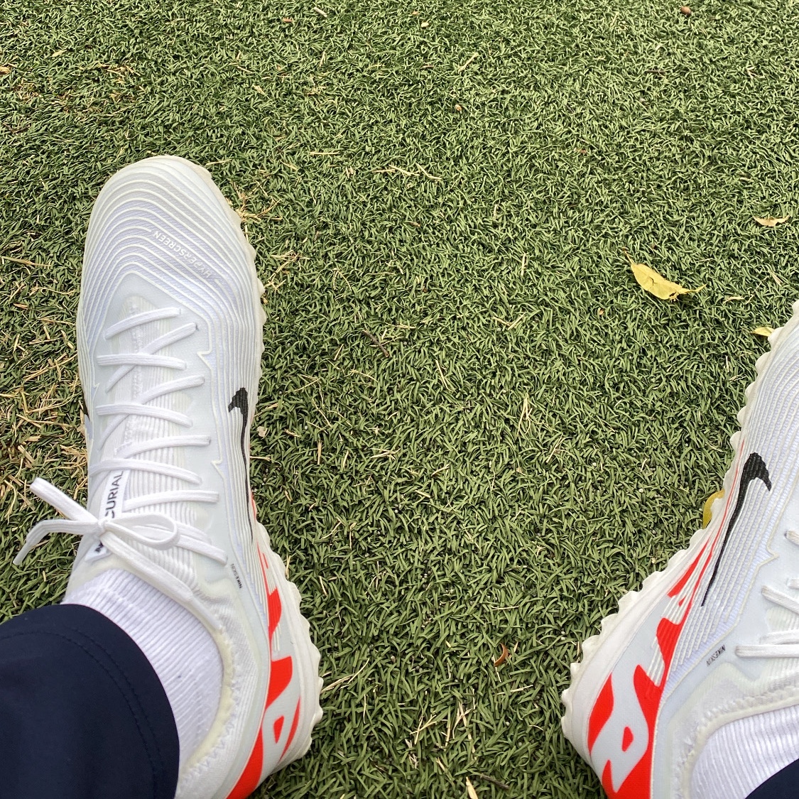 Nike Zoom Mercurial Vapor 15 Pro TF Bright Crimson White 착용 스타일