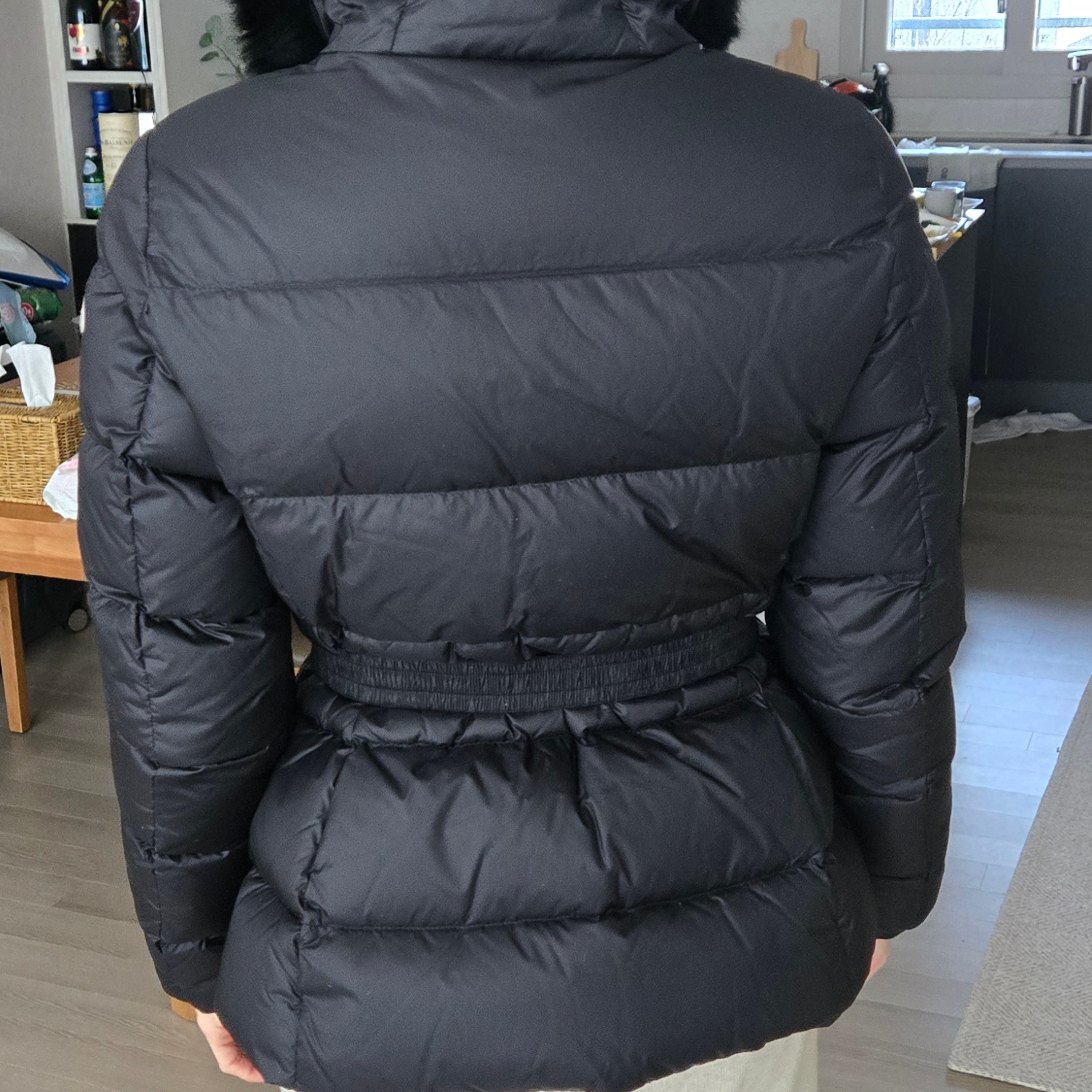 (W) Moncler Boed Short Down Jacket Black - 24FW 착용 스타일