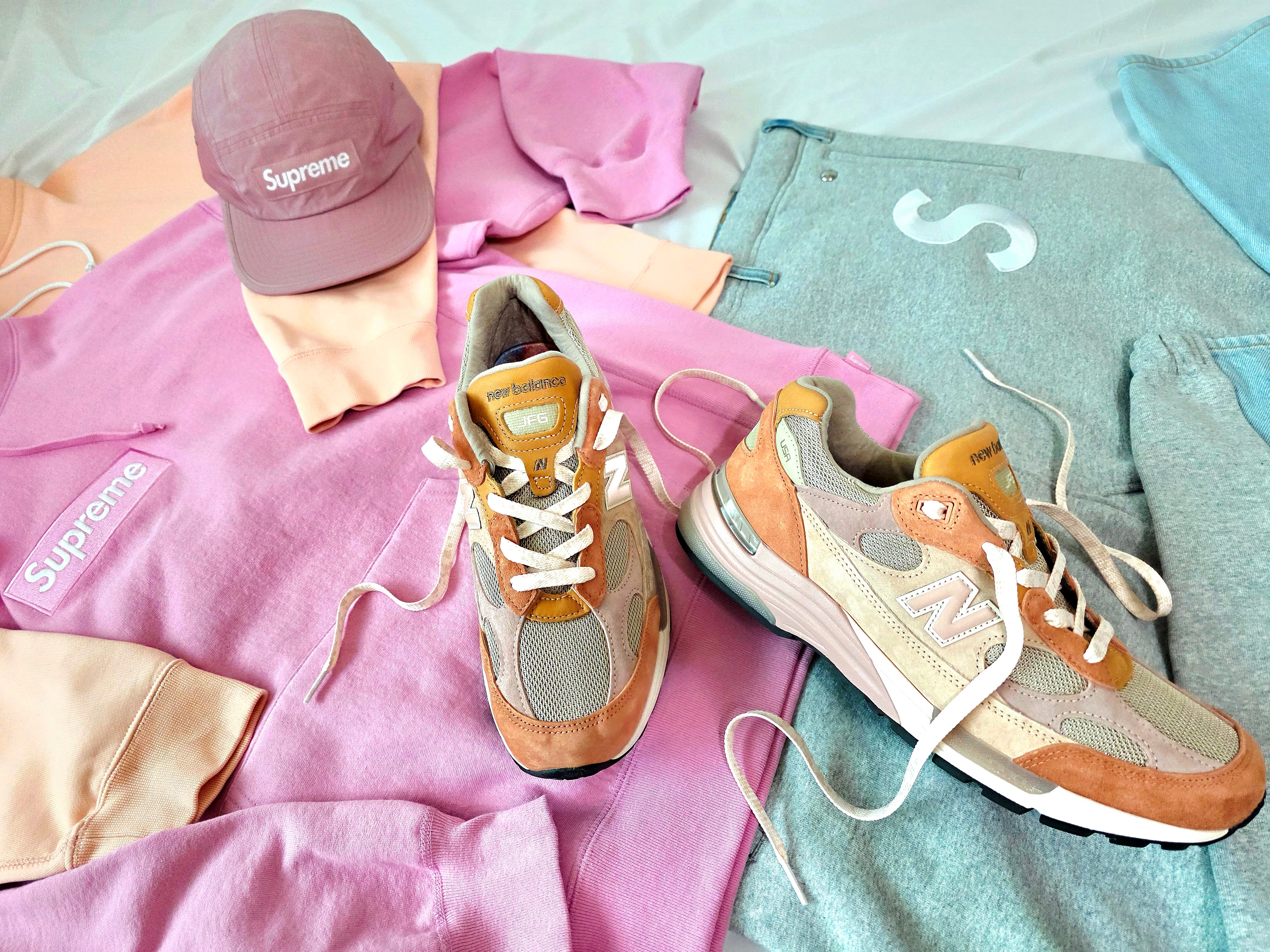 New Balance x Joe Freshgoods 992 Made in USA Aged Well, Supreme Waxed Ripstop Camp Cap Light Pink - 24FW 착용 스타일 - 4