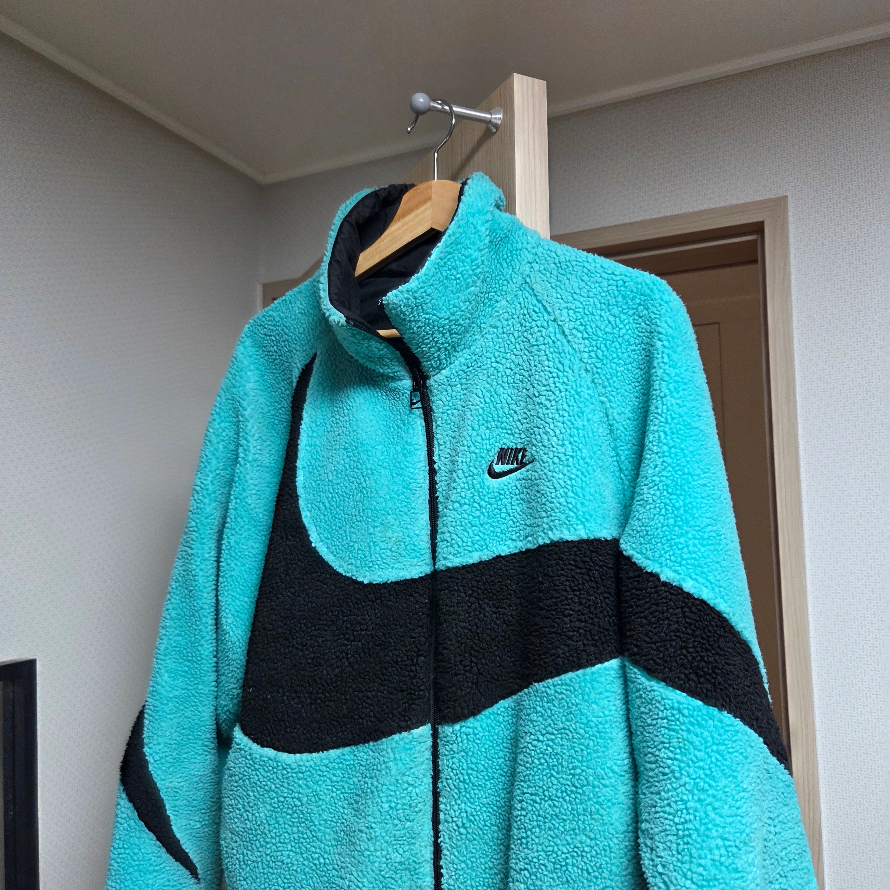 Nike Big Swoosh Full Zip Jacket Hyper Jade Black 착용 스타일
