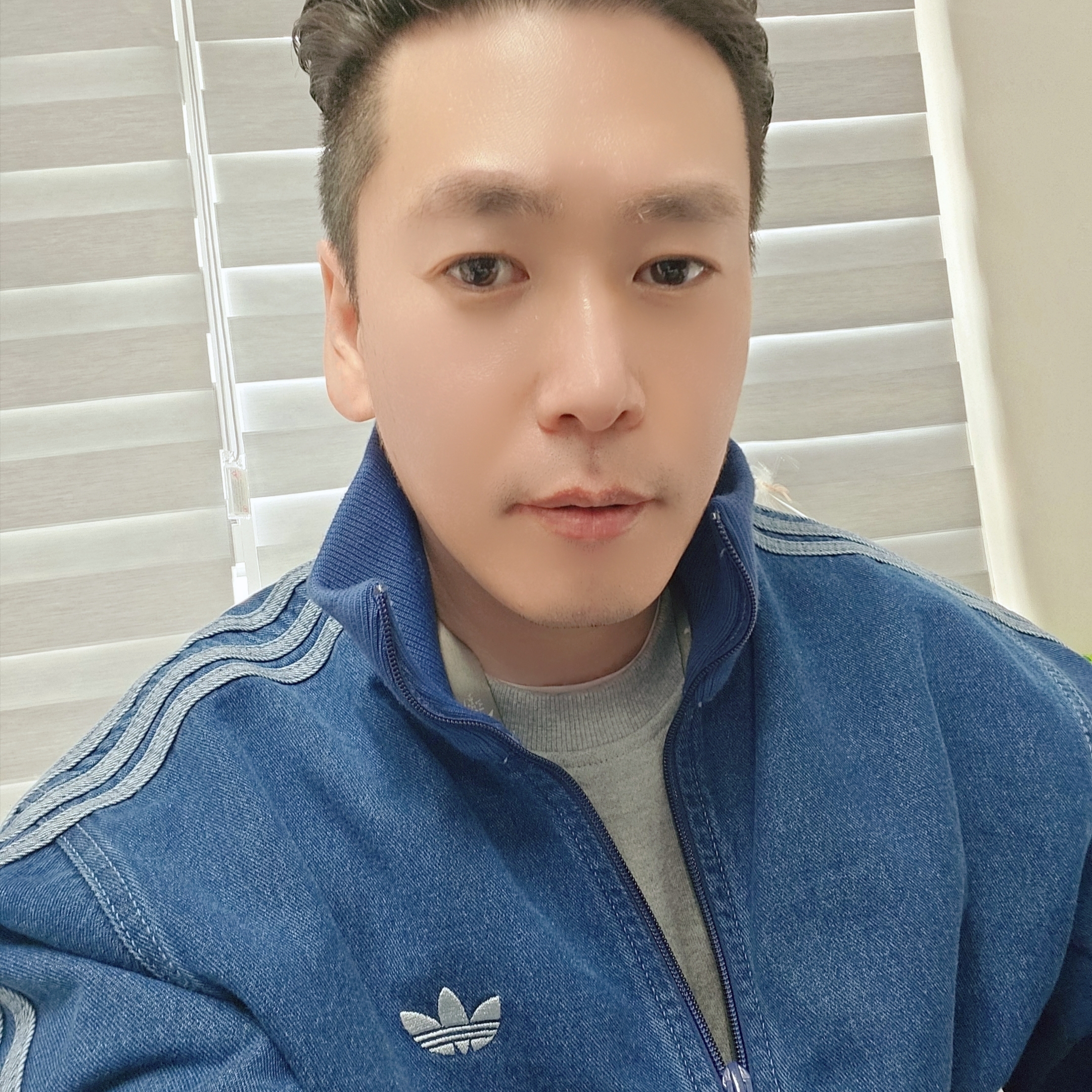 Adidas Adicolor Denim Firebird Track Top Medium Blue Denim - KR Sizing 착용 스타일 - 1