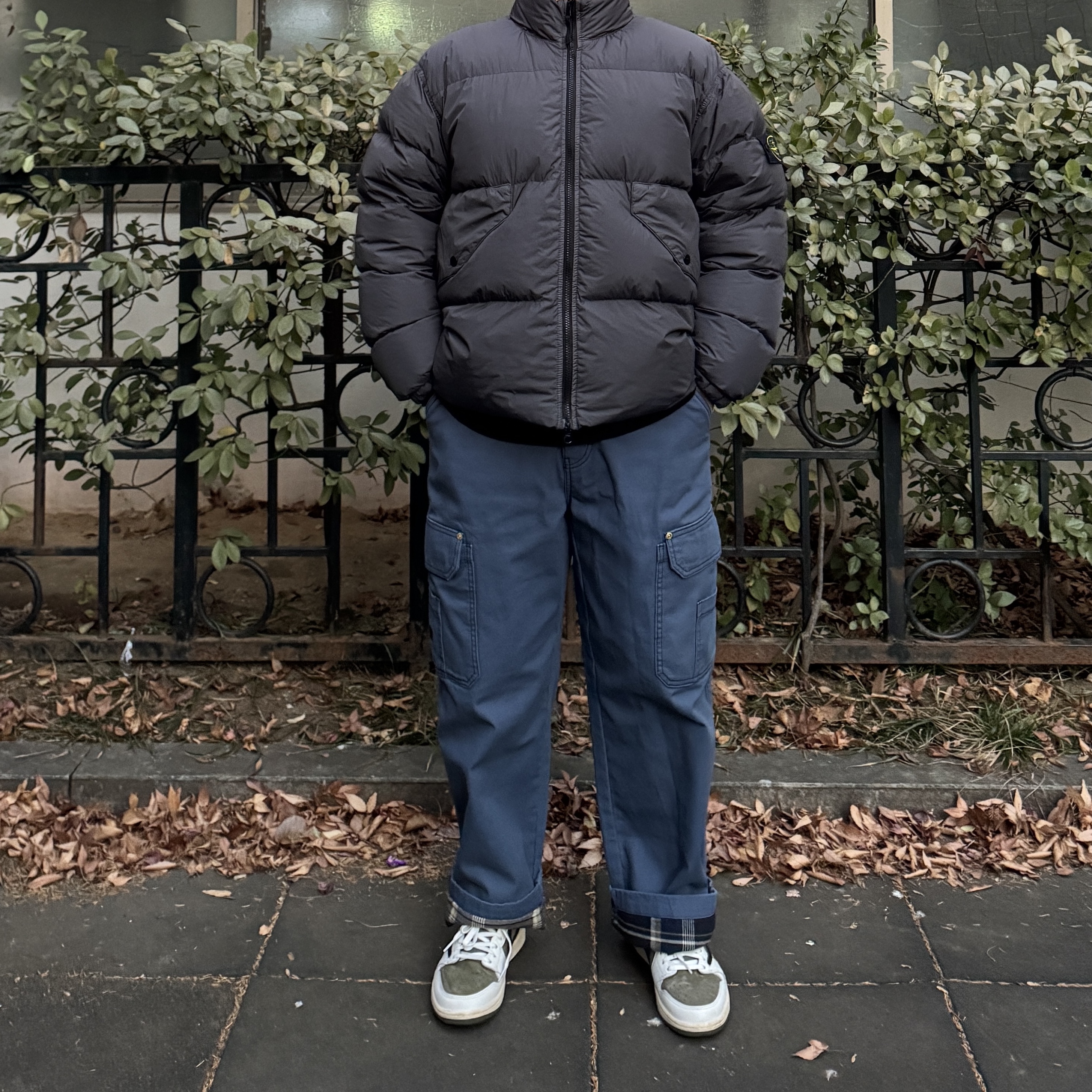 Supreme x Dickies Flannel Lined Cargo Pant Light Blue - 24FW, Jordan 1 x Travis Scott Retro Low OG SP Reverse Olive 착용 스타일 - 1