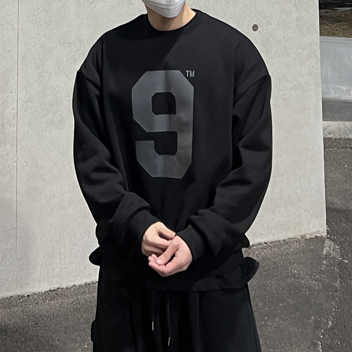 Nike x Comme des Garcons Homme Plus Air Max Sunder SP White Black, Nike x Comme des Garcons Homme Plus Air Max Sunder SP White 착용 스타일 - 1