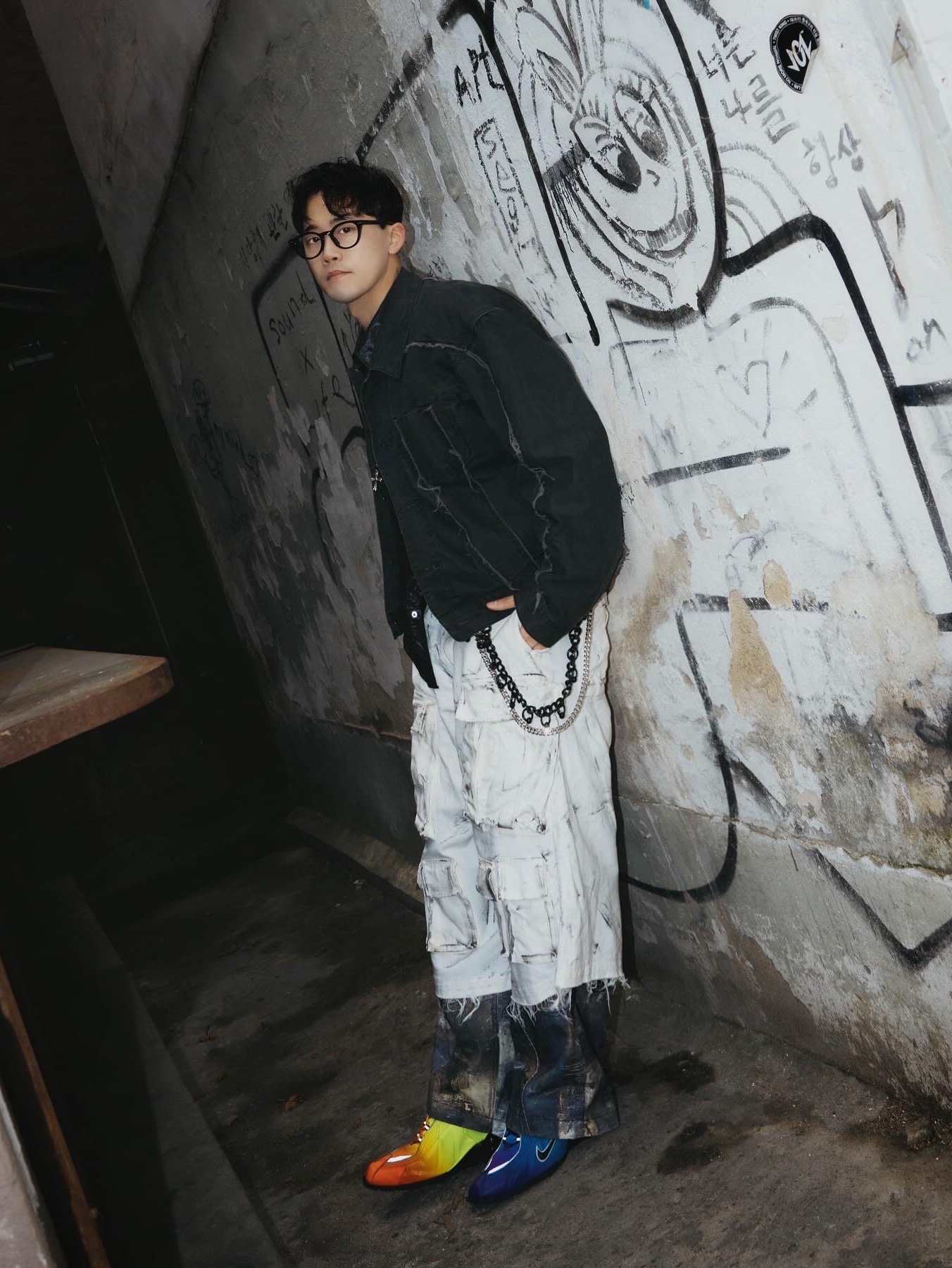 Vacant Archive Blenheim Double Stud Belt Black, Nike x Martine Rose Shox MR4 Scuba Blue 착용 스타일 - 2