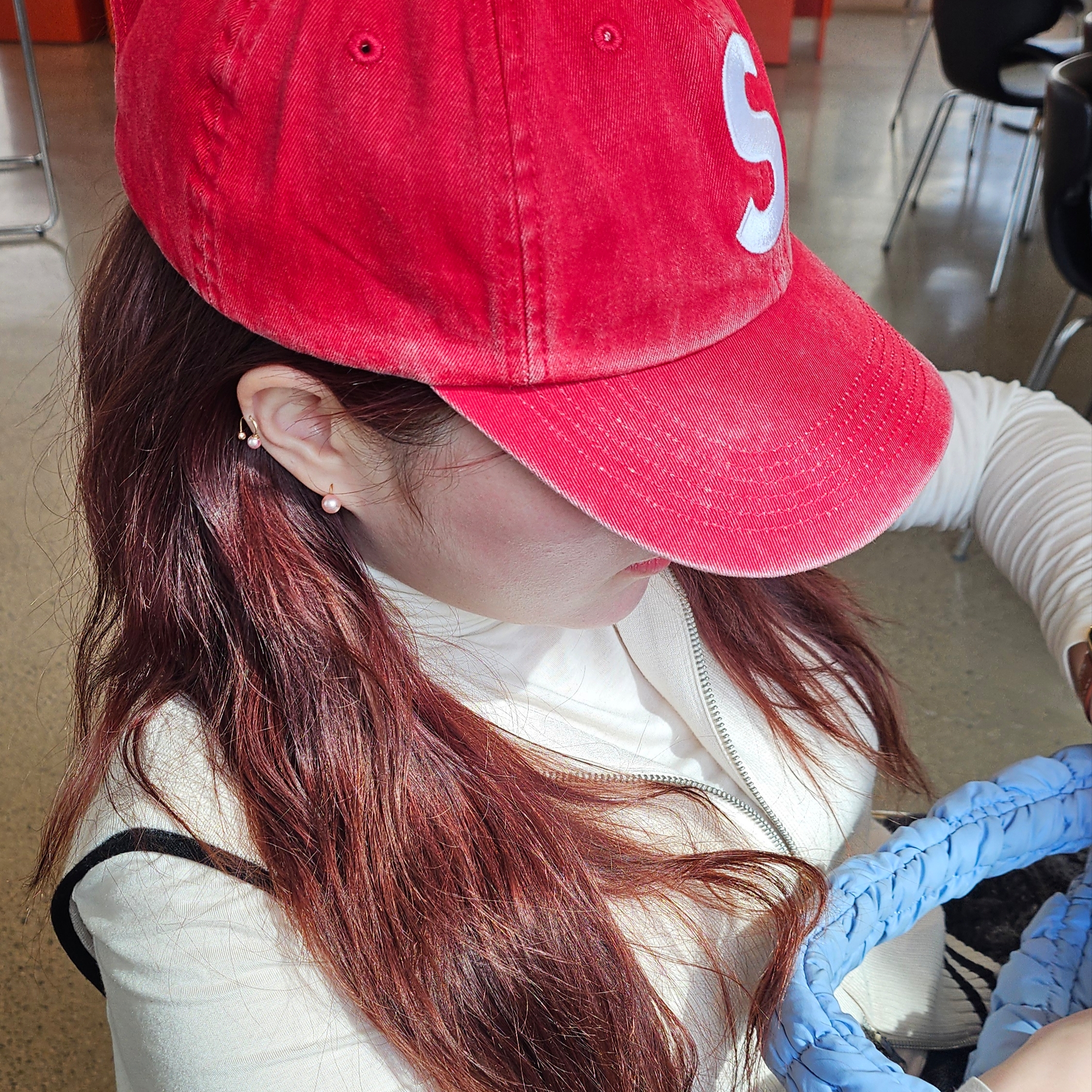 Supreme Pigment Coated S Logo 6-Panel Red - 25SS, (W) Matin Kim Spell Point Stripe Knit Vest Ivory 착용 스타일