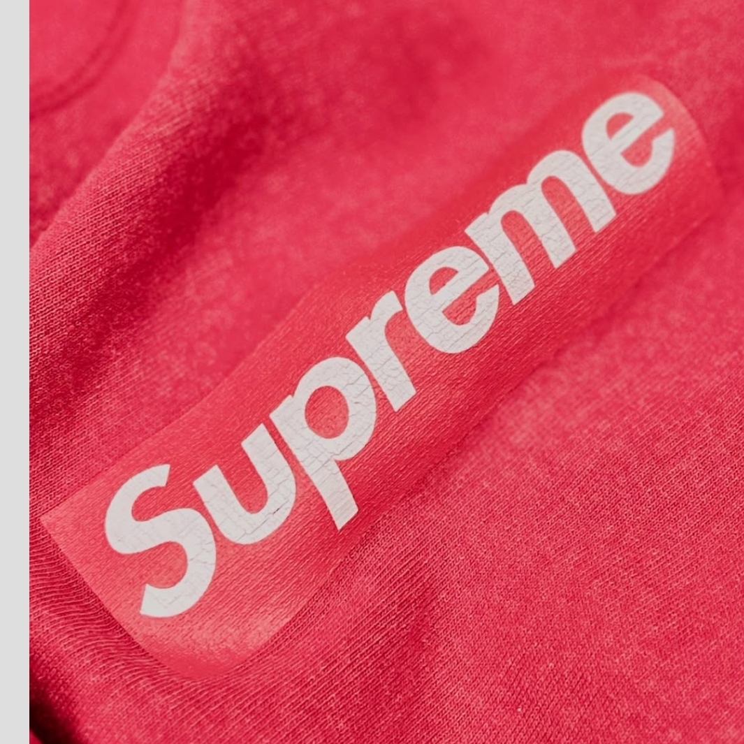 Supreme Washed Box Logo Crewneck Red - 25SS 착용 스타일 - 4