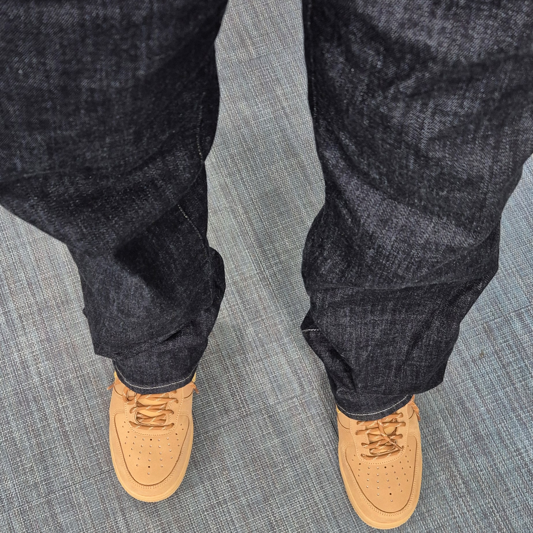 Nike Air Force 1 '07 WB Flax 착용 스타일