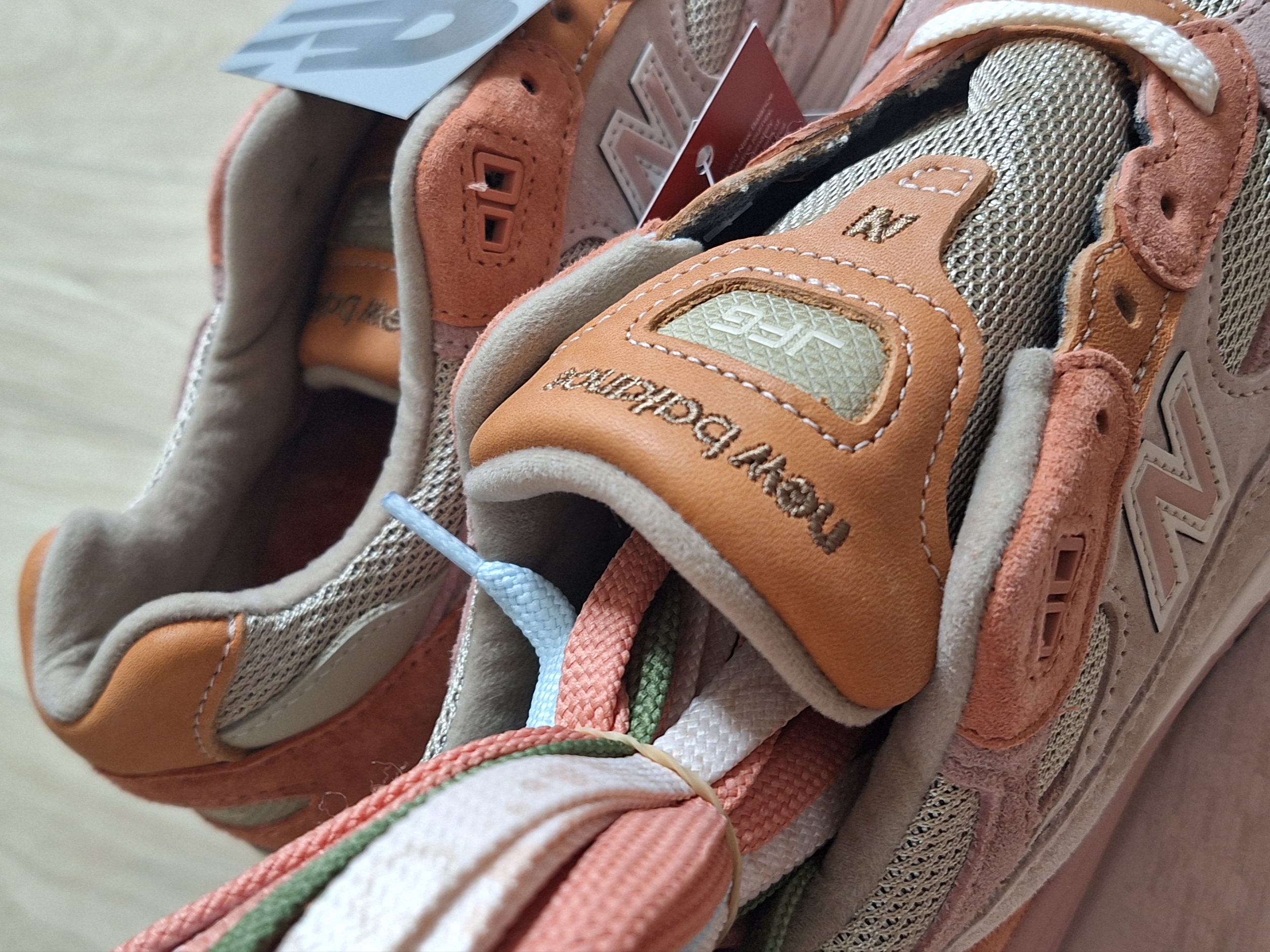 New Balance x Joe Freshgoods 992 Made in USA Aged Well 착용 스타일 - 3